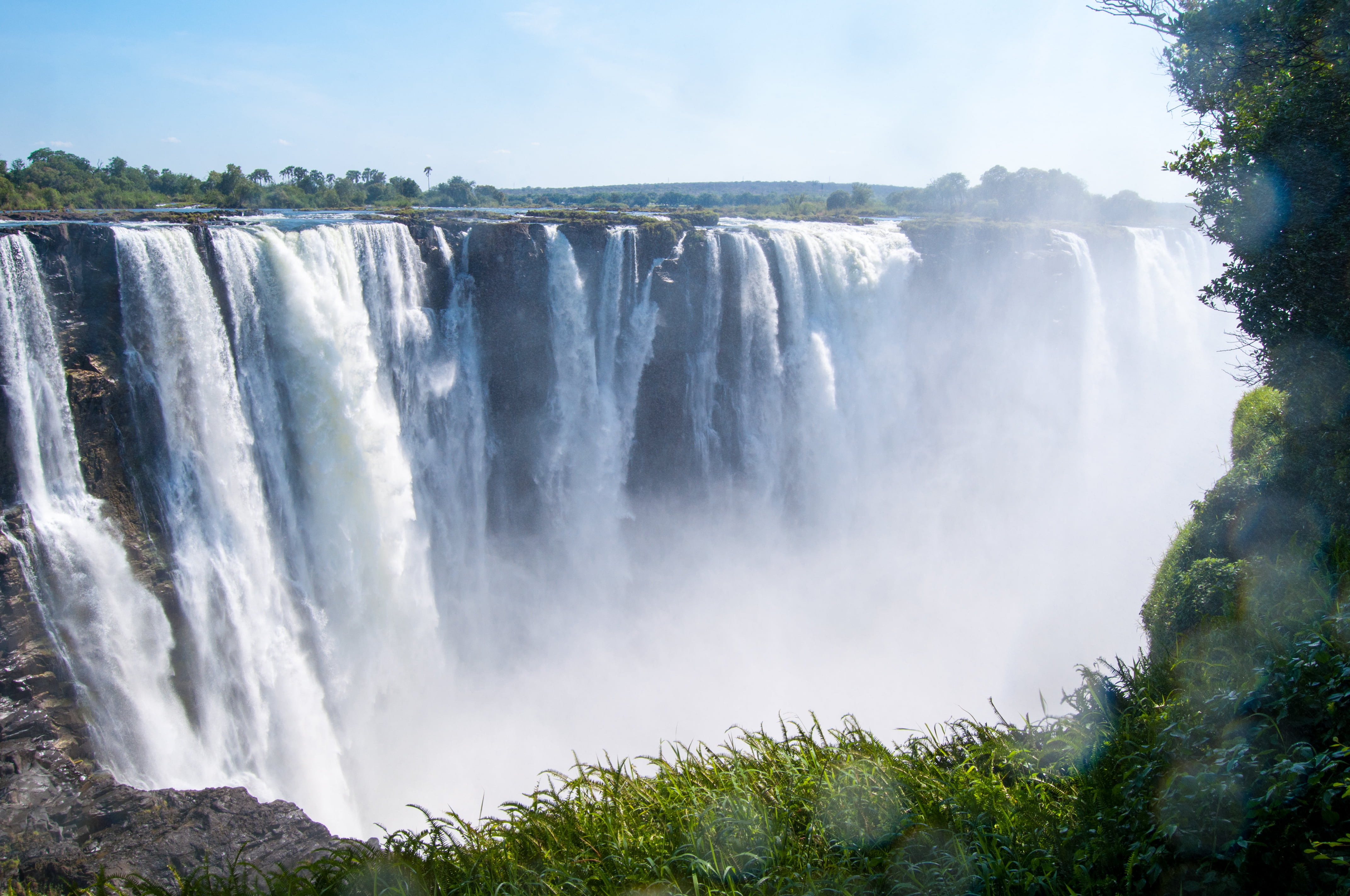 Замбия Виктория музей с водопадом