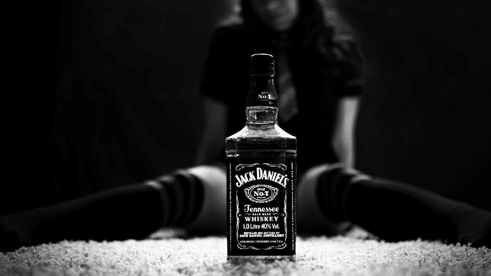 Jack Daniel's whisky bottle, white, black, alcohol, close-up