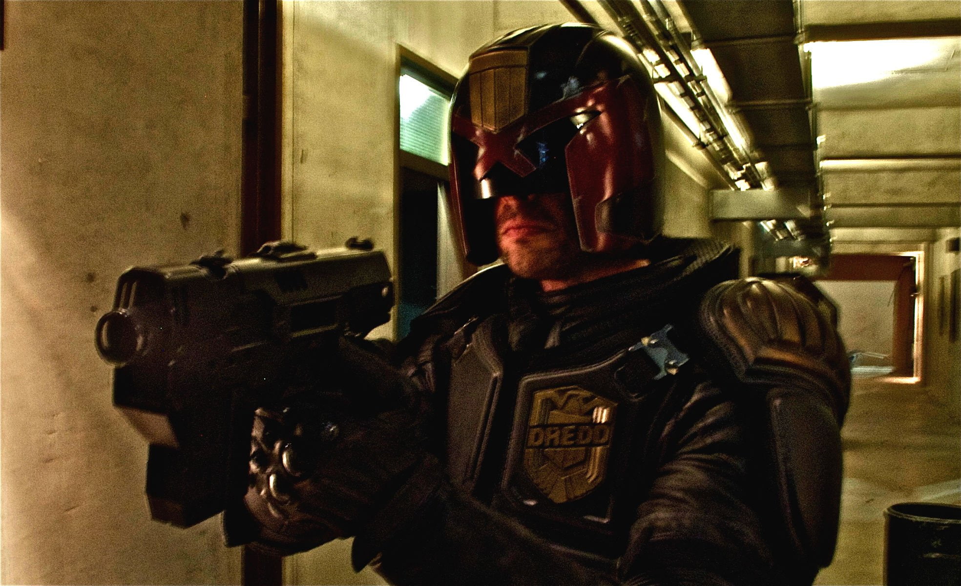 Free download | HD wallpaper: action, dredd, gun, judge, sci, superhero ...