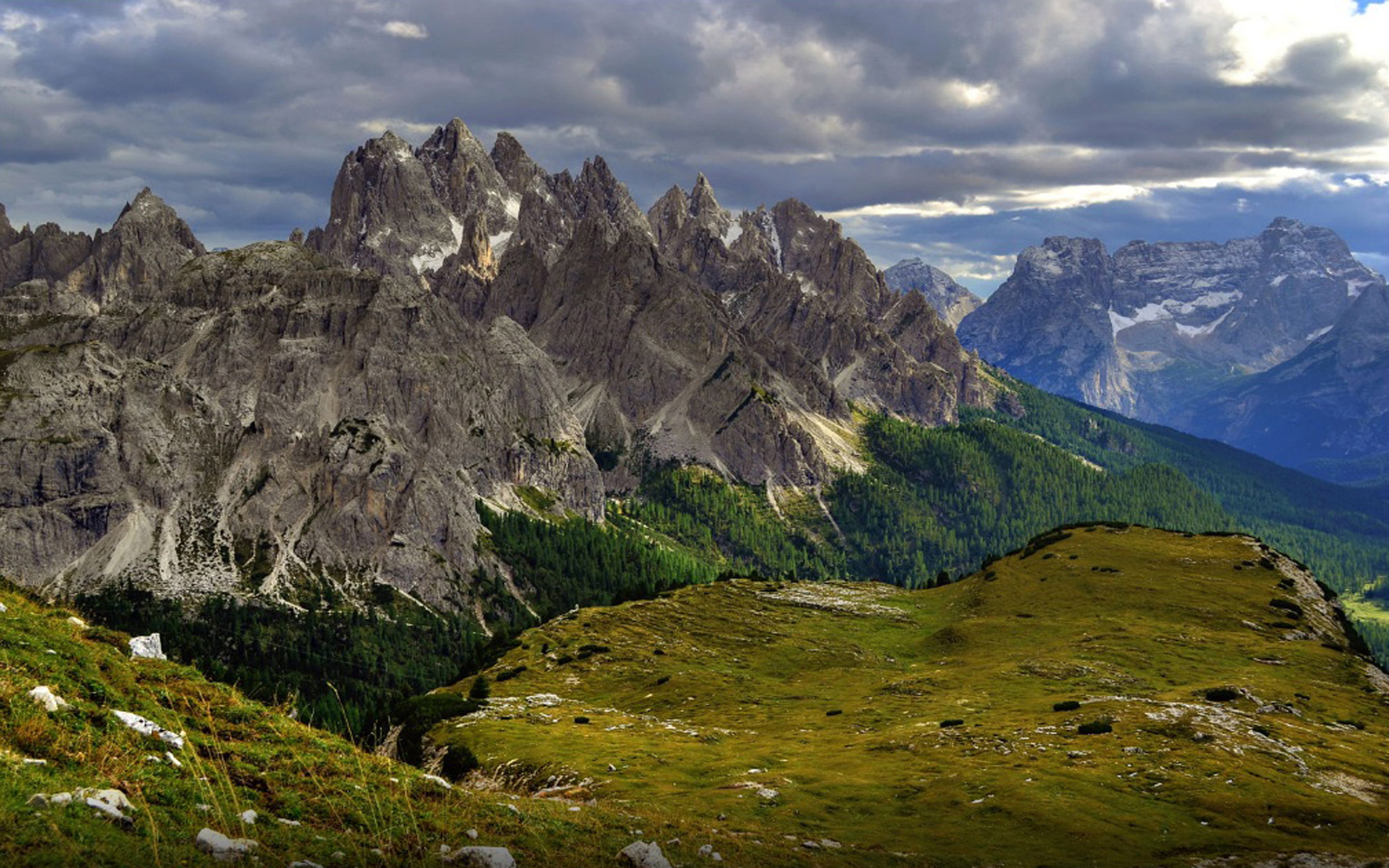 Cadini Misurina Ciadìs De Meśorìna Group Of The Dolomites In The Eastern Province Of Belluno West Of Auronzo Di Cadore