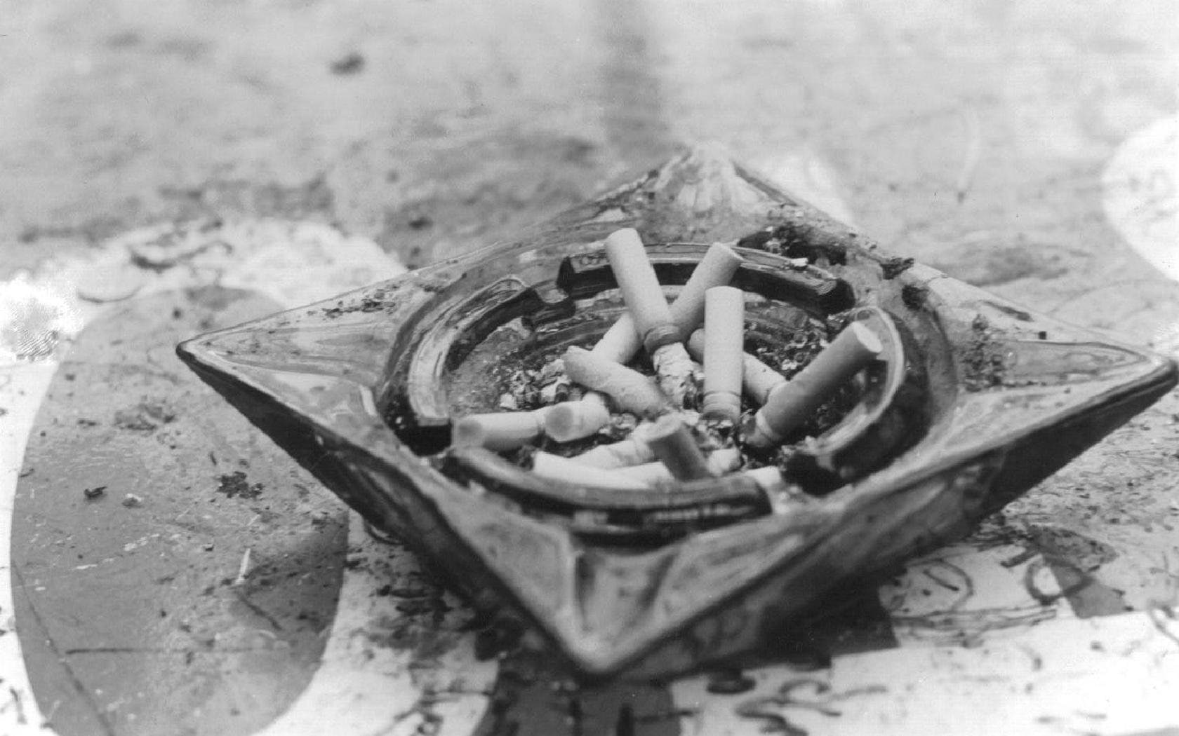 Man Made, Cigarette, bad habit, cigarette butt, ash, ashtray