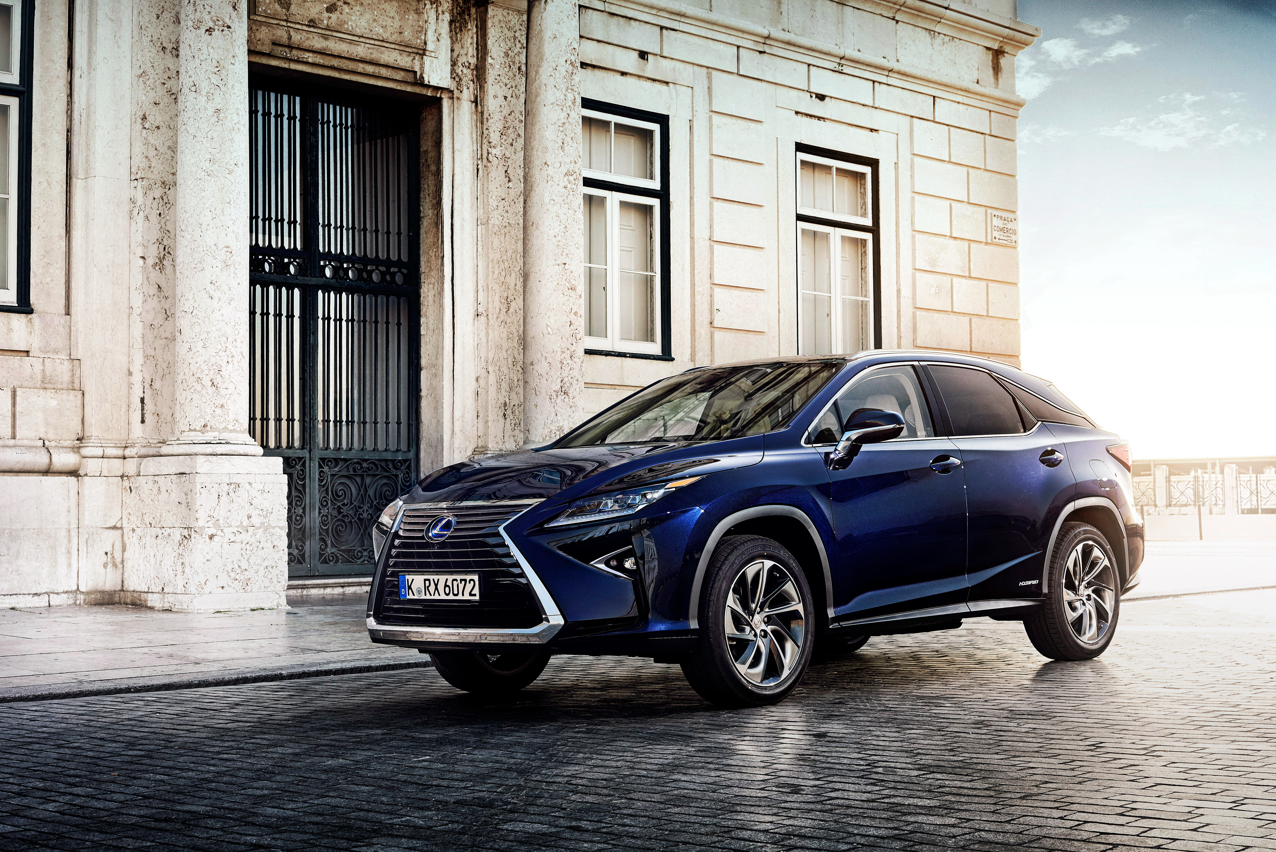 Lexus, crossover
