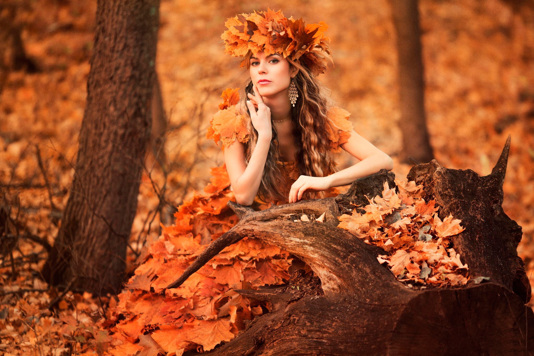 women model brunette long hair women outdoors trees fall leaves wavy hair wreaths