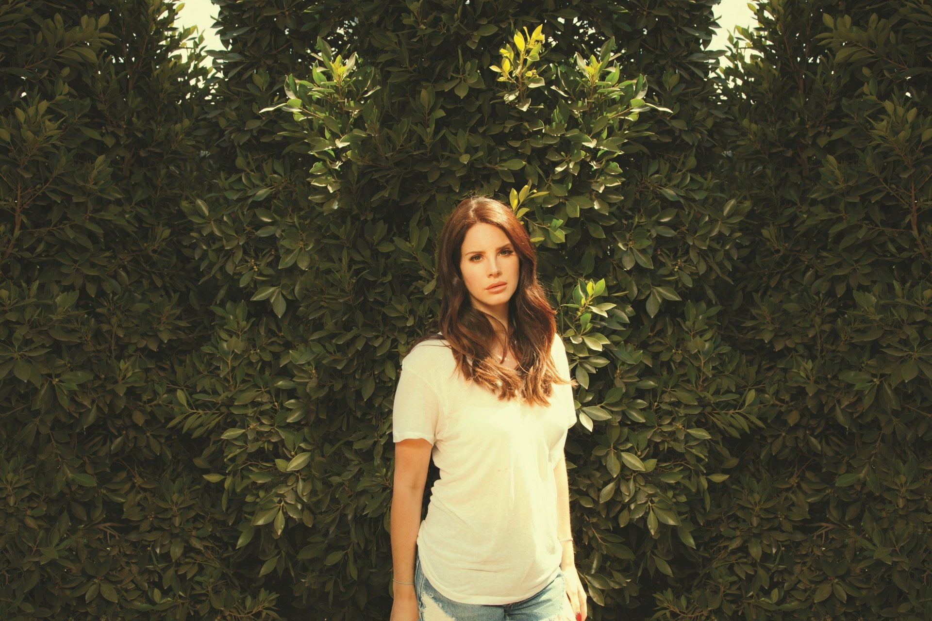 Singers, Lana Del Rey, standing, young adult, young women, one person