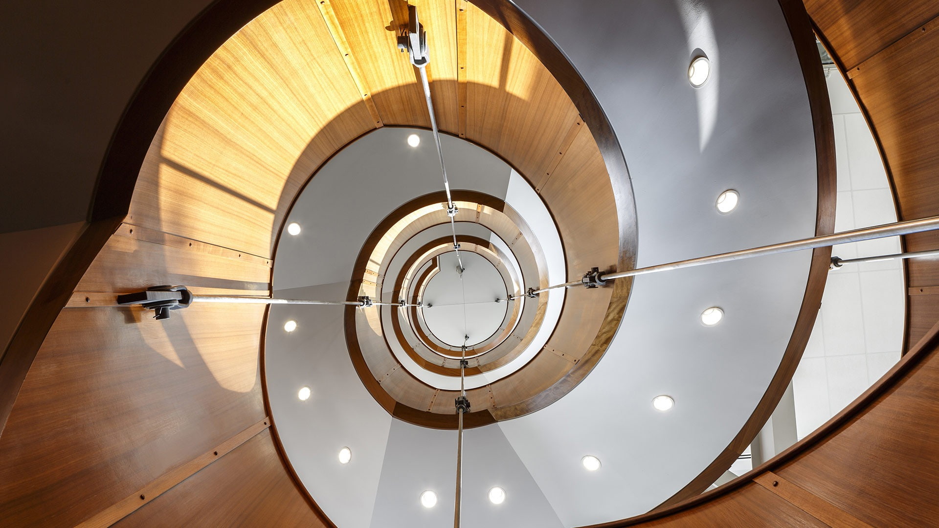 Ottawa Staircase in the Macodrum Library-2017 Bing.., indoors