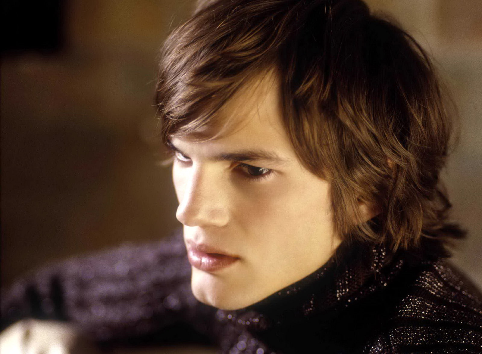 Ashton Kutcher Long Hair Close Up  Photoshoot