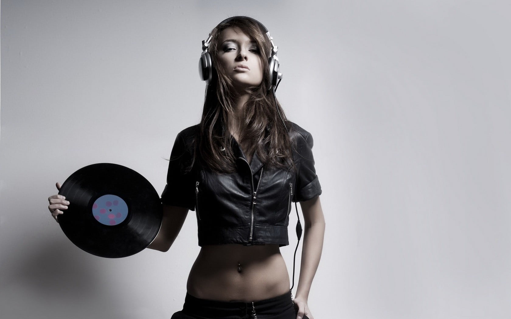 women, headphones, vinyl, headsets, model, DJ, plates, music