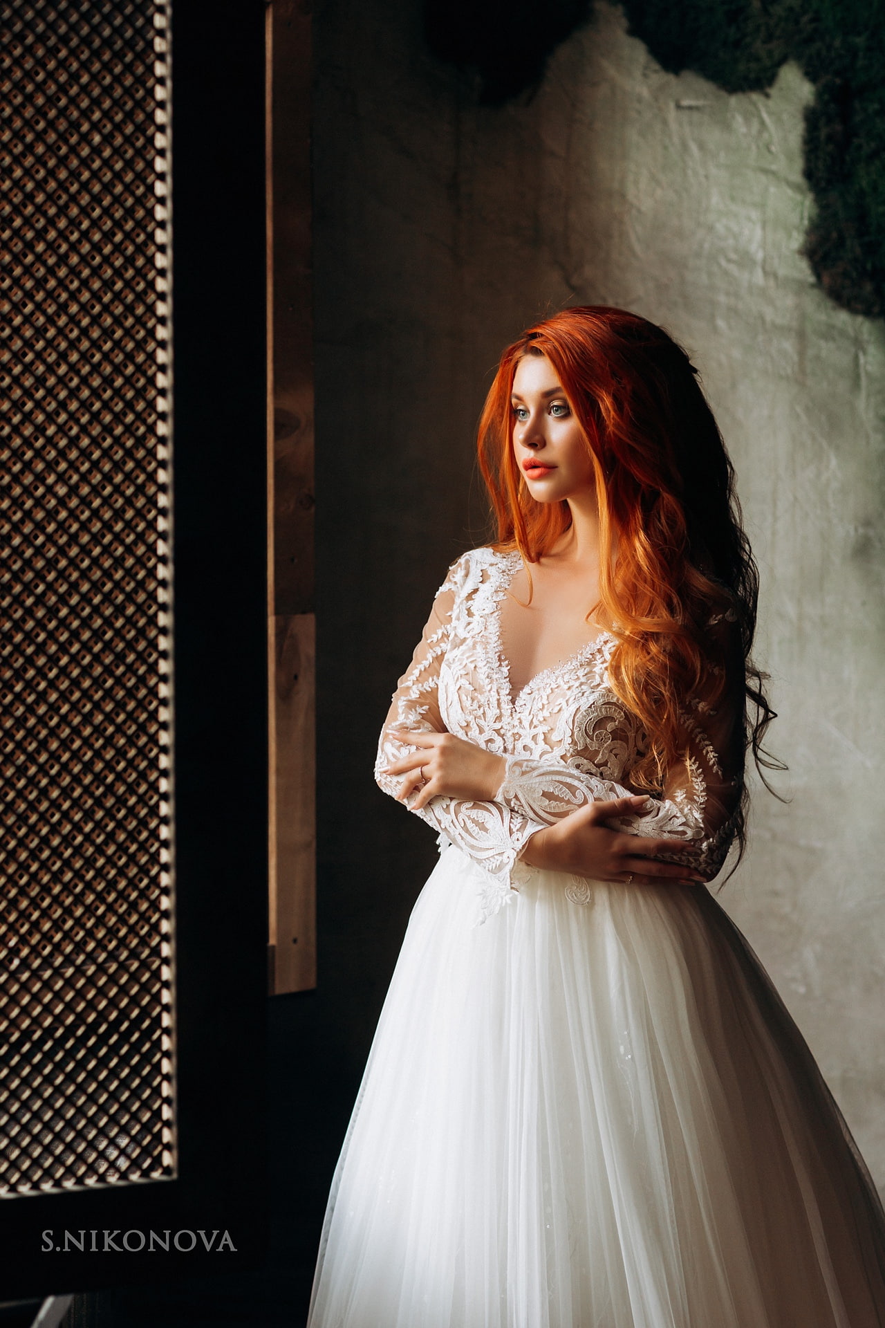Dana Bounty, women, model, redhead, portrait, wedding dress