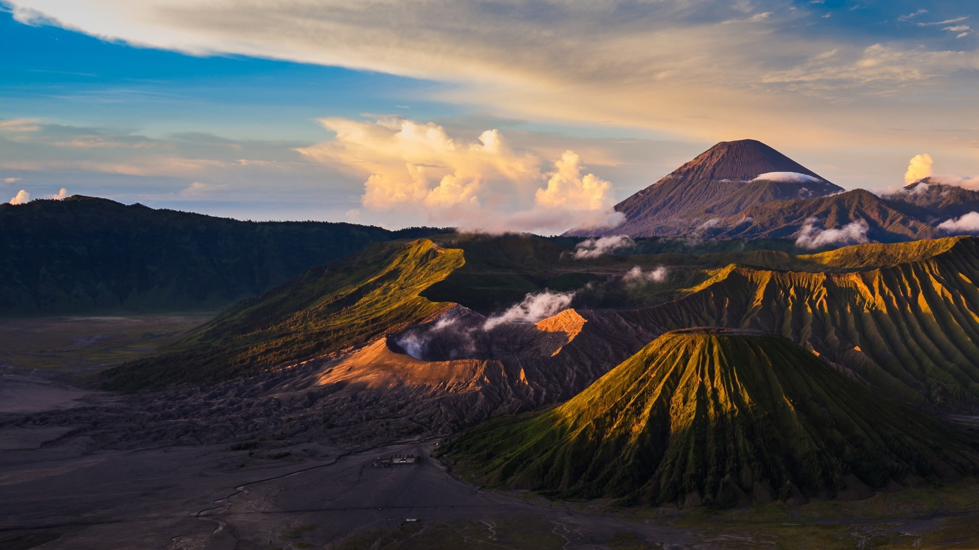 Indonesia, Java, Tengger, volcanic complex-the Caldera TenGer
