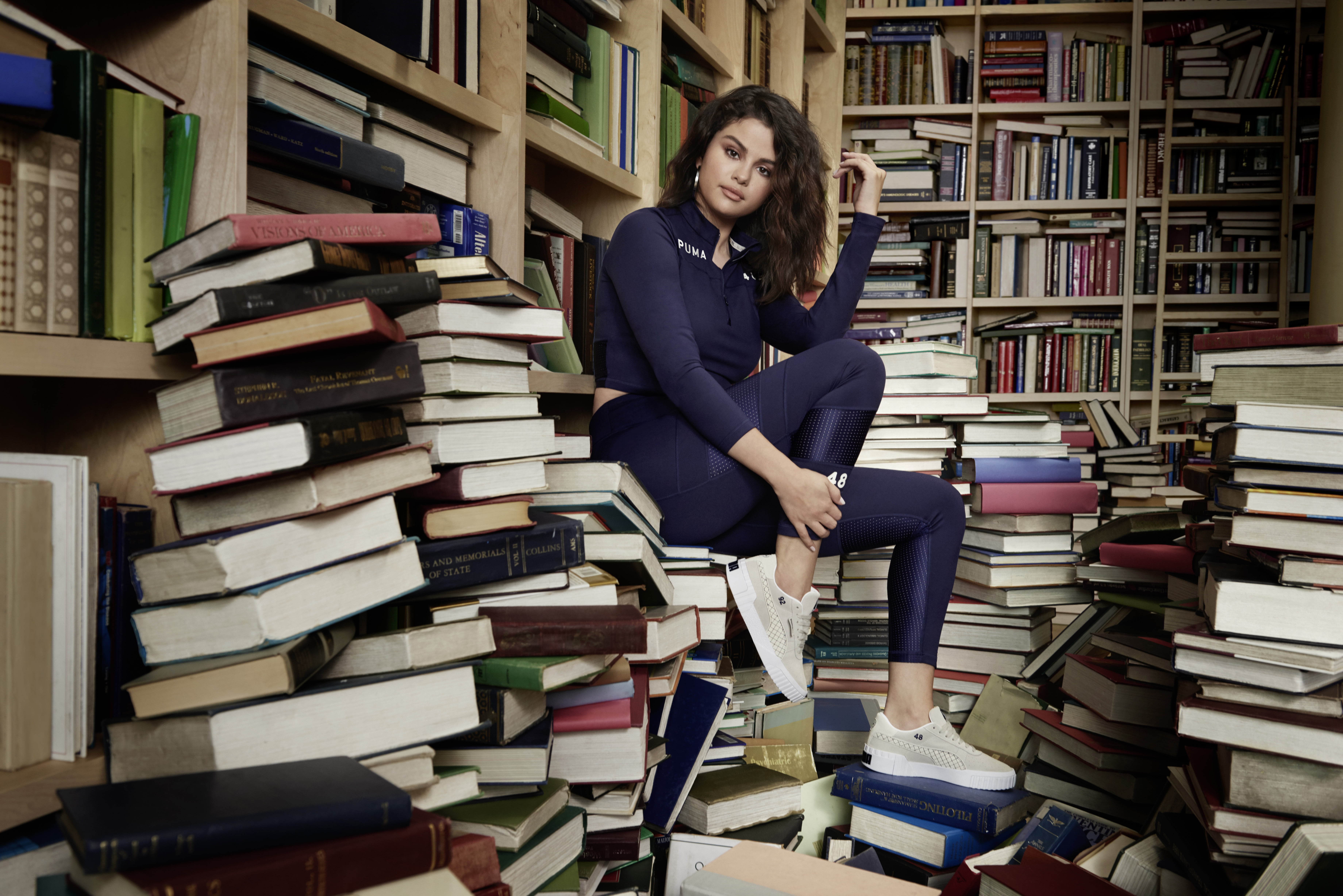 Singers, Selena Gomez, American, Book, Brunette, Library, Shoe