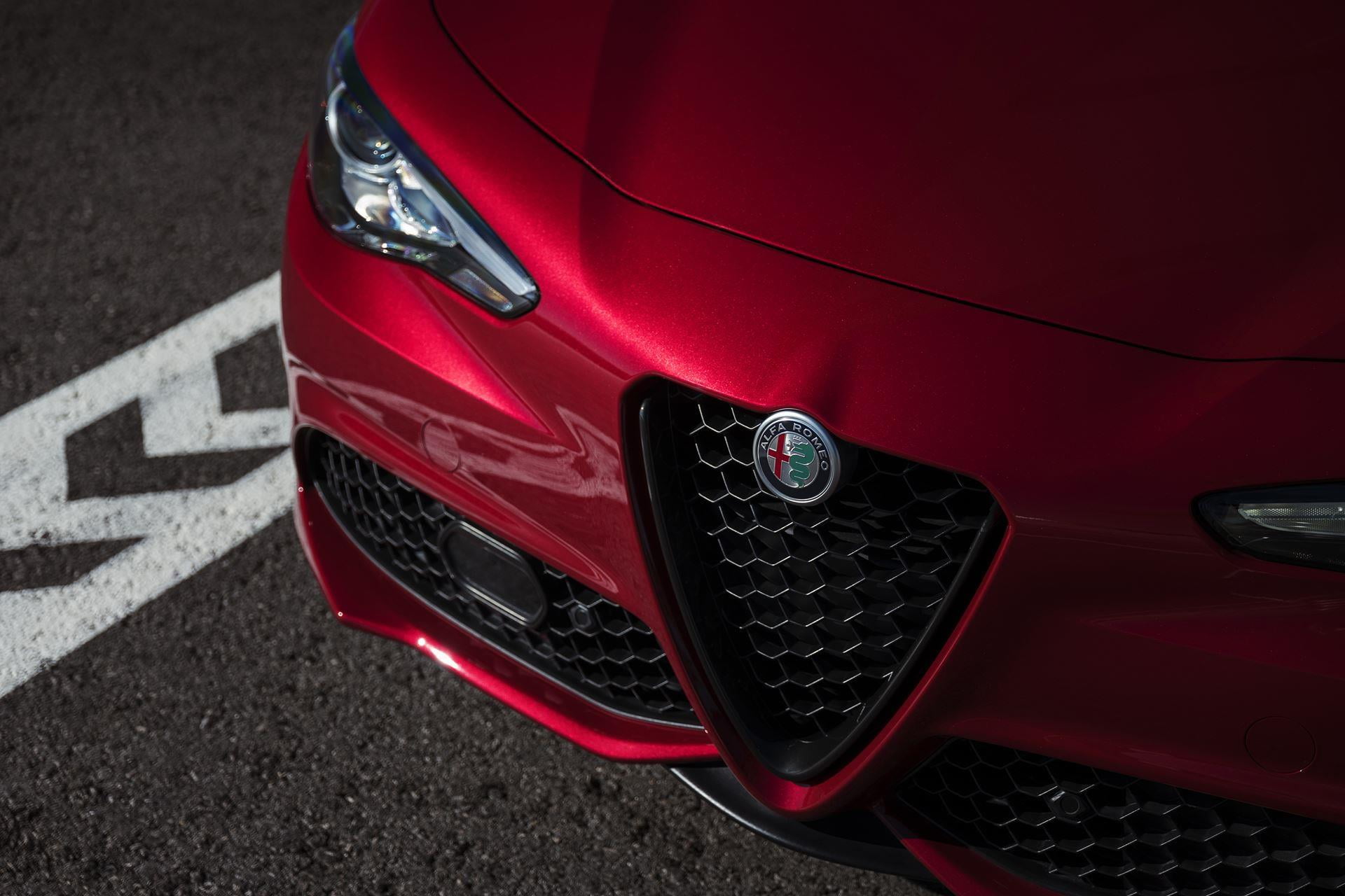 Alfa Romeo Giulia Nero Edizione Package, alfa giulia nero edizione