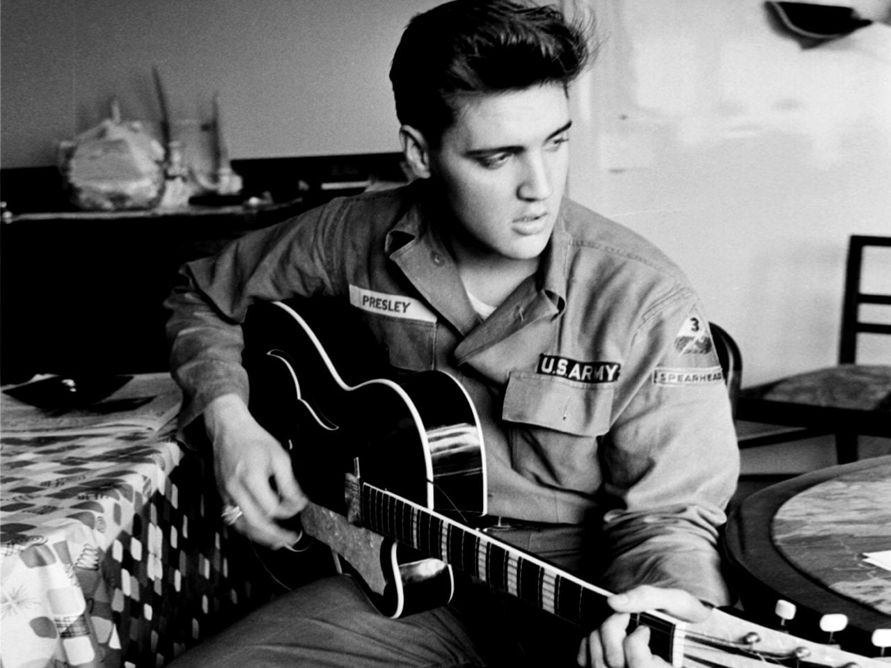 Elvis Presley HD, music