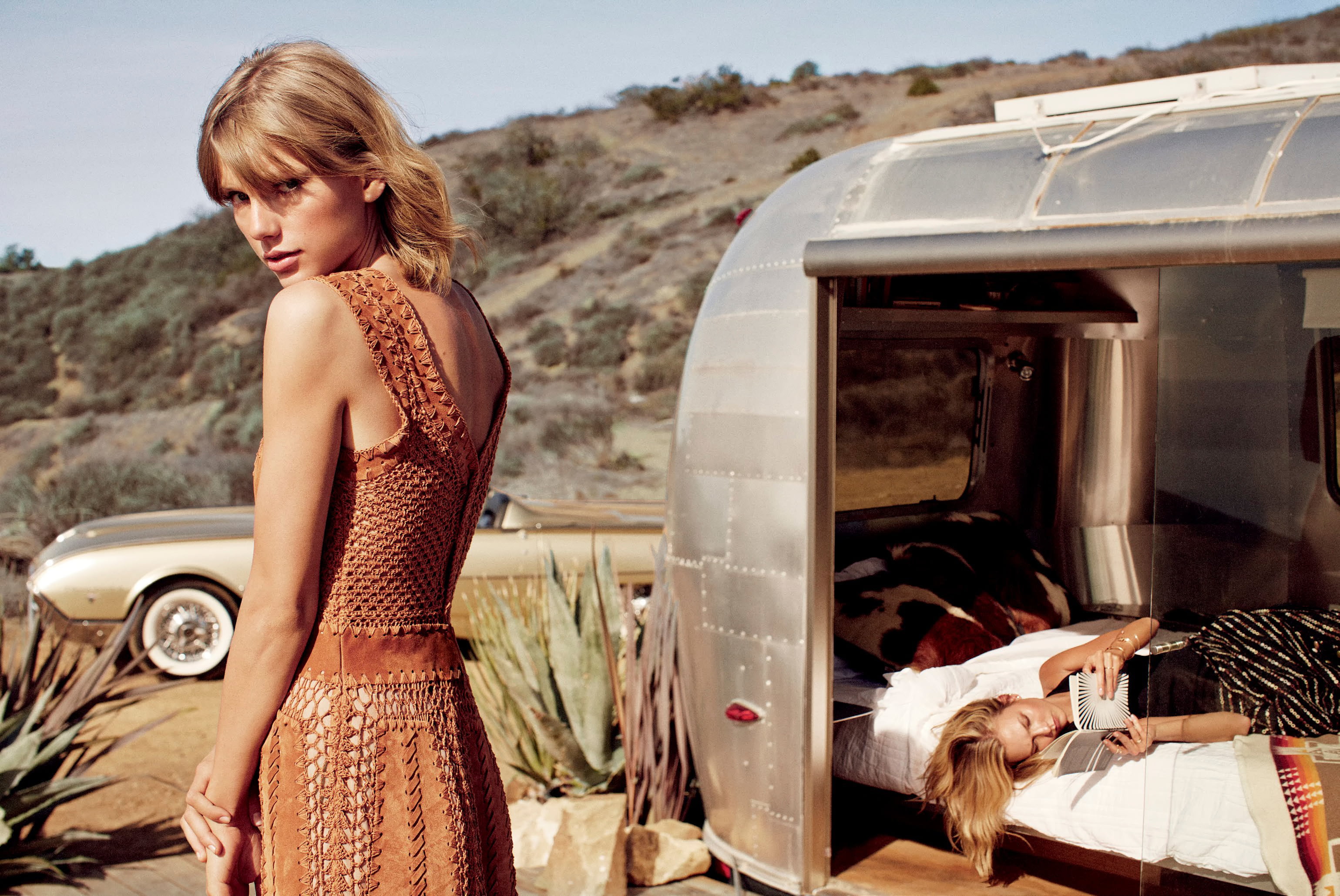women's brown sleeveless dress, Taylor Swift, photoshoot, Vogue