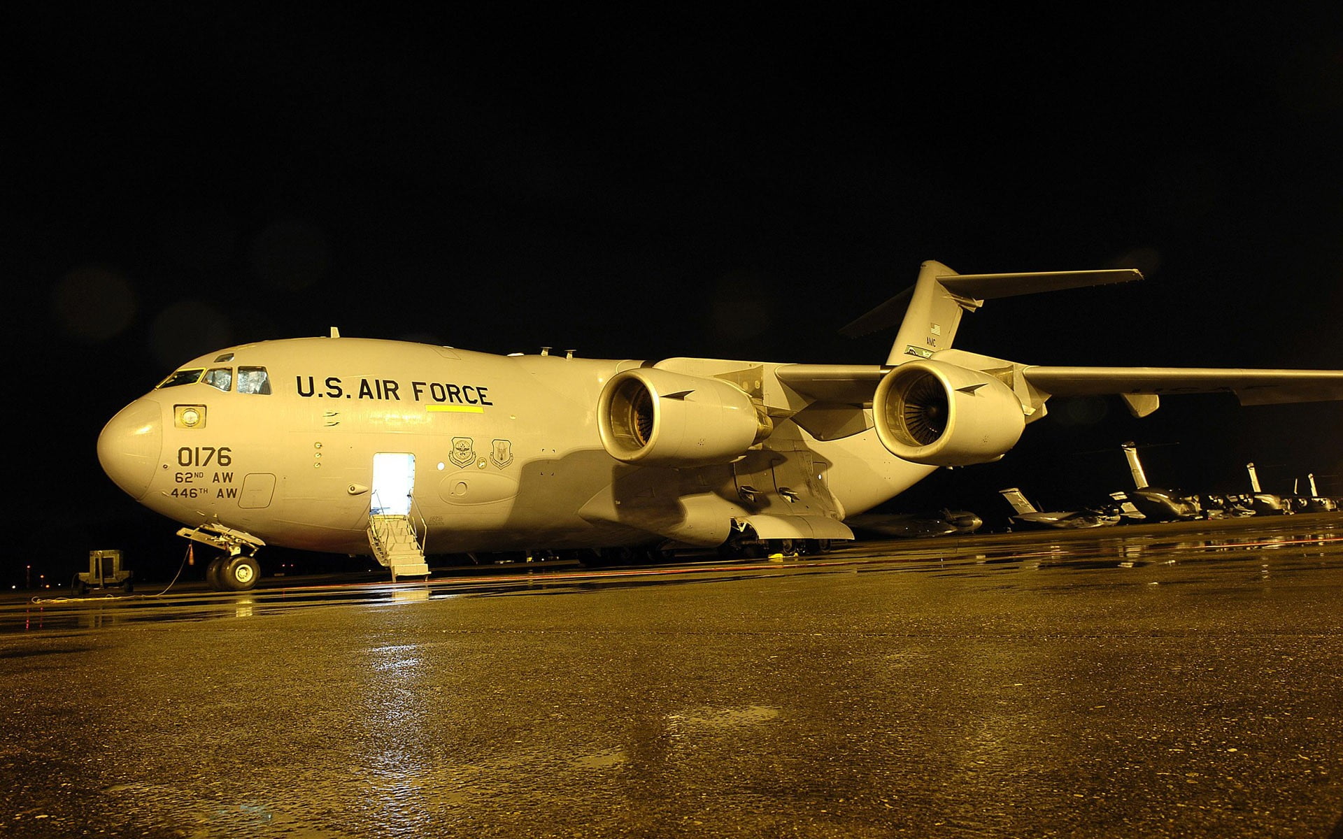 white US Air Force airplane, C-17 Globmaster, air vehicle, transportation