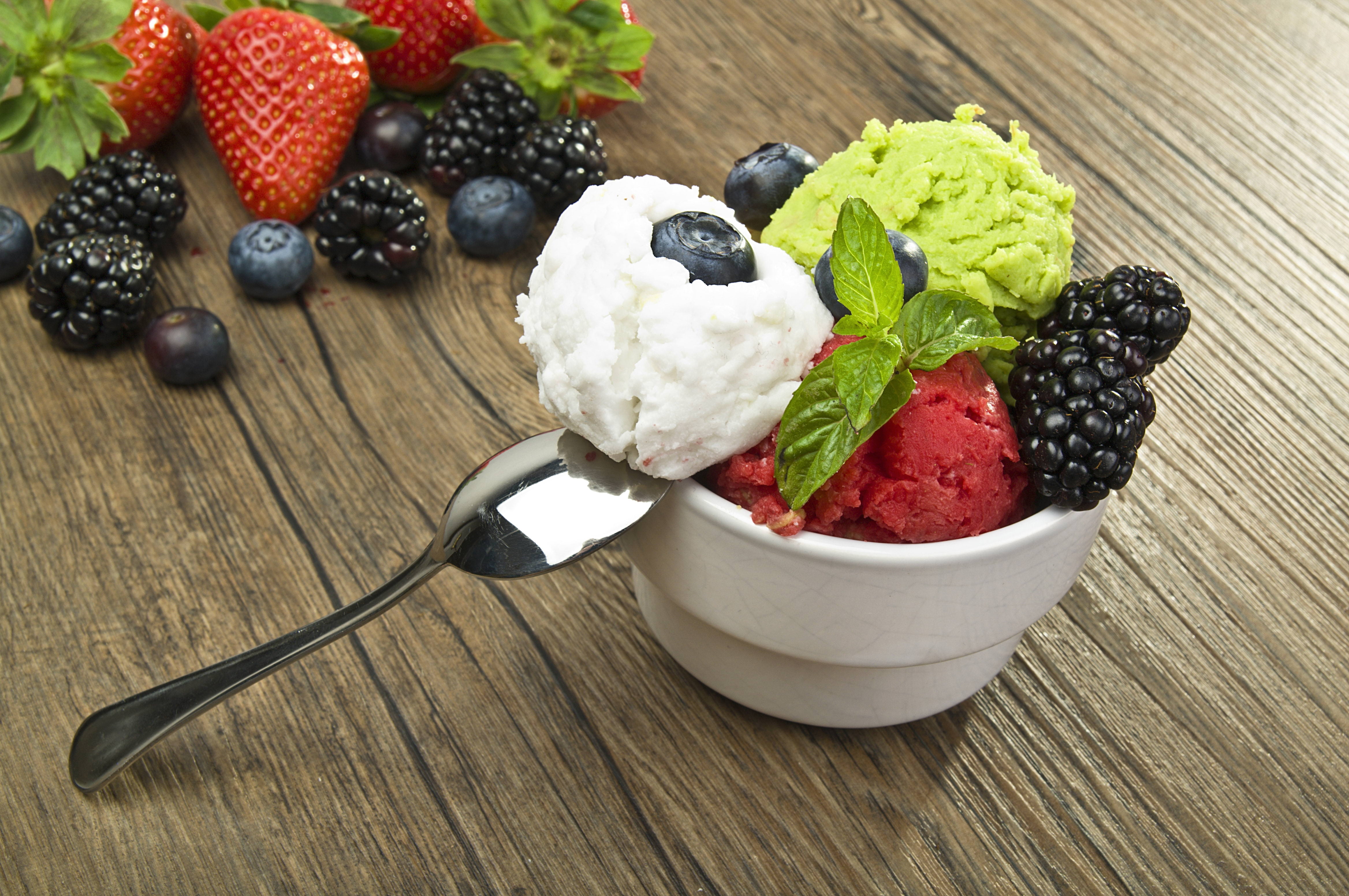 strawberry and vanilla ice cream, berries, blueberries, blackberries