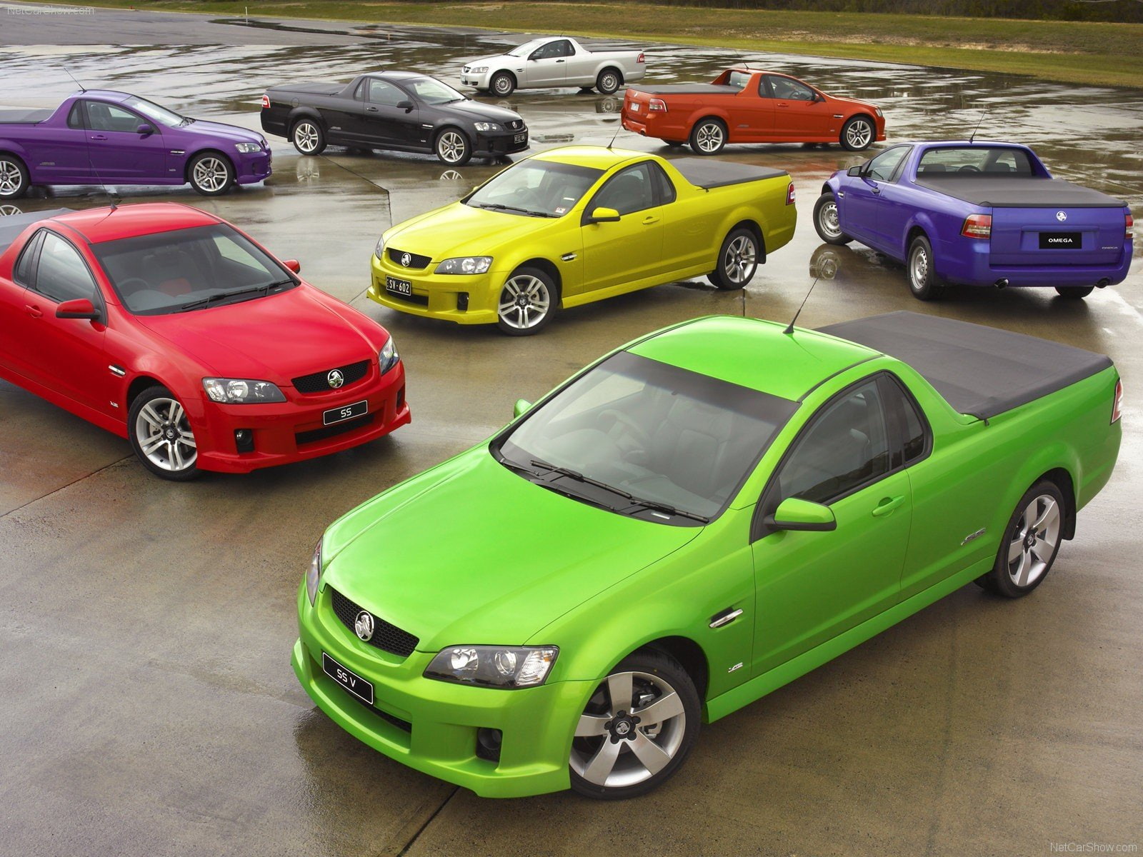 cars, commodore, green, holden, red, sports, ute, yellow
