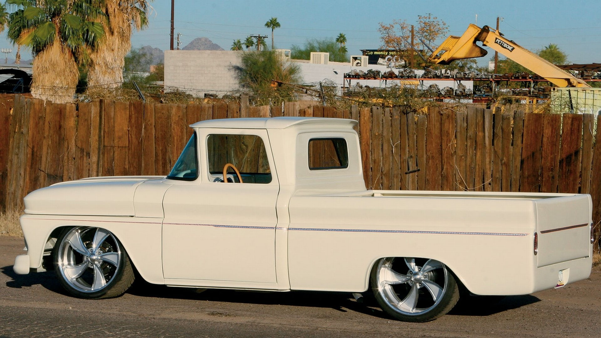 GMC