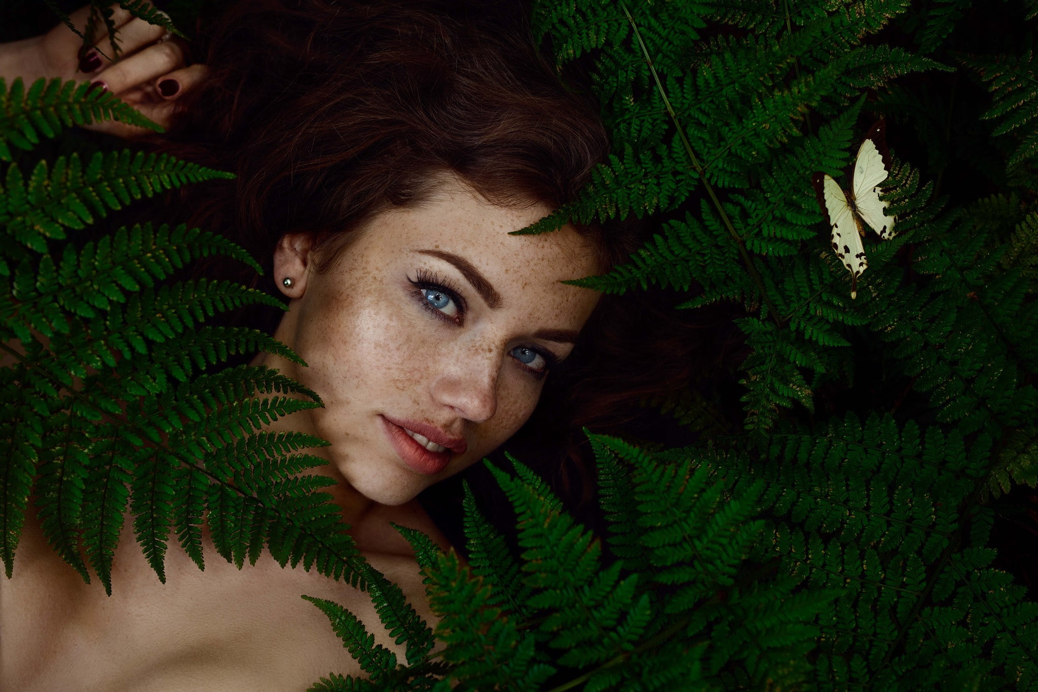 Svetlana Grabenko, women, plants, model, portrait, face, freckles