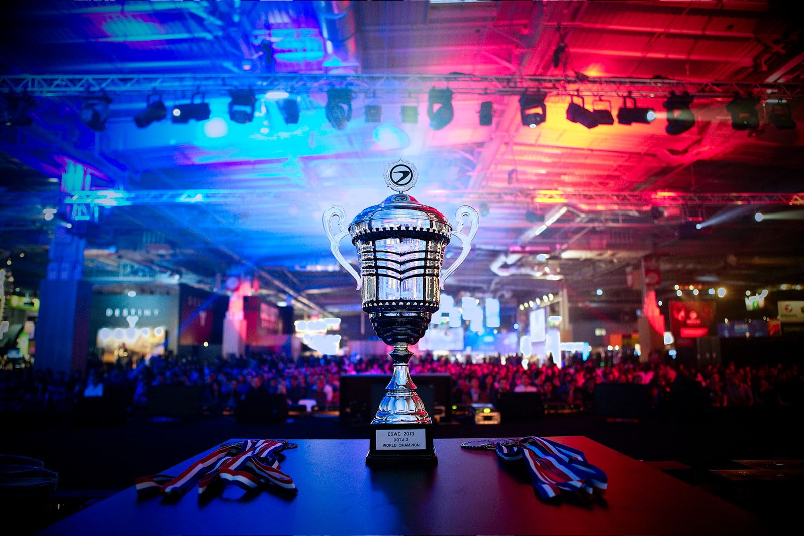 silver-colored trophy, e-sports, Electronic Sports World Cup