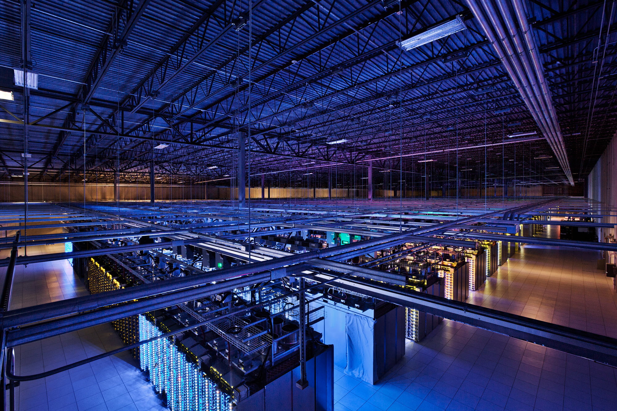 gray supercomputer lot, Google, data centers, Dedicated servers