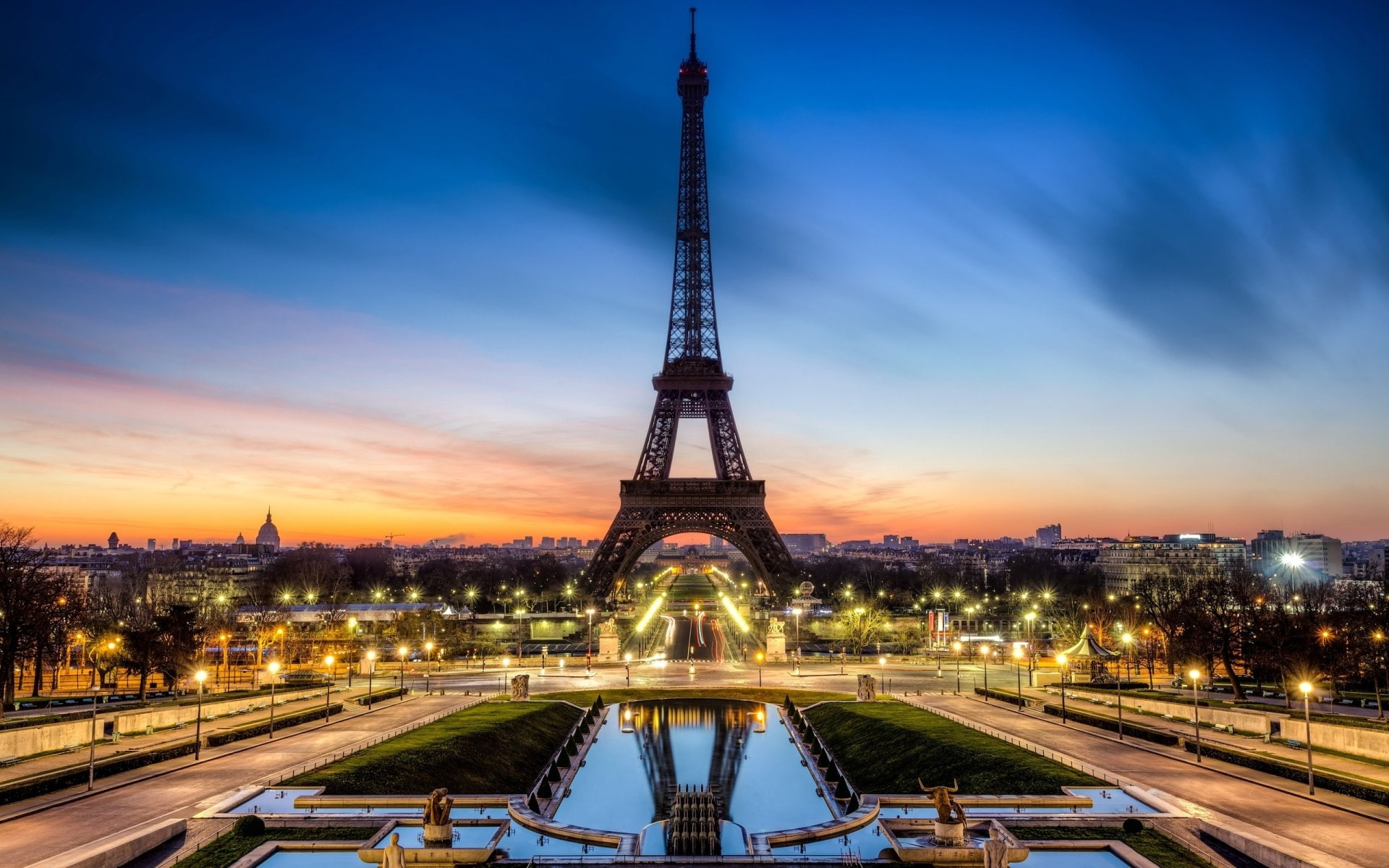 Monuments, Eiffel Tower
