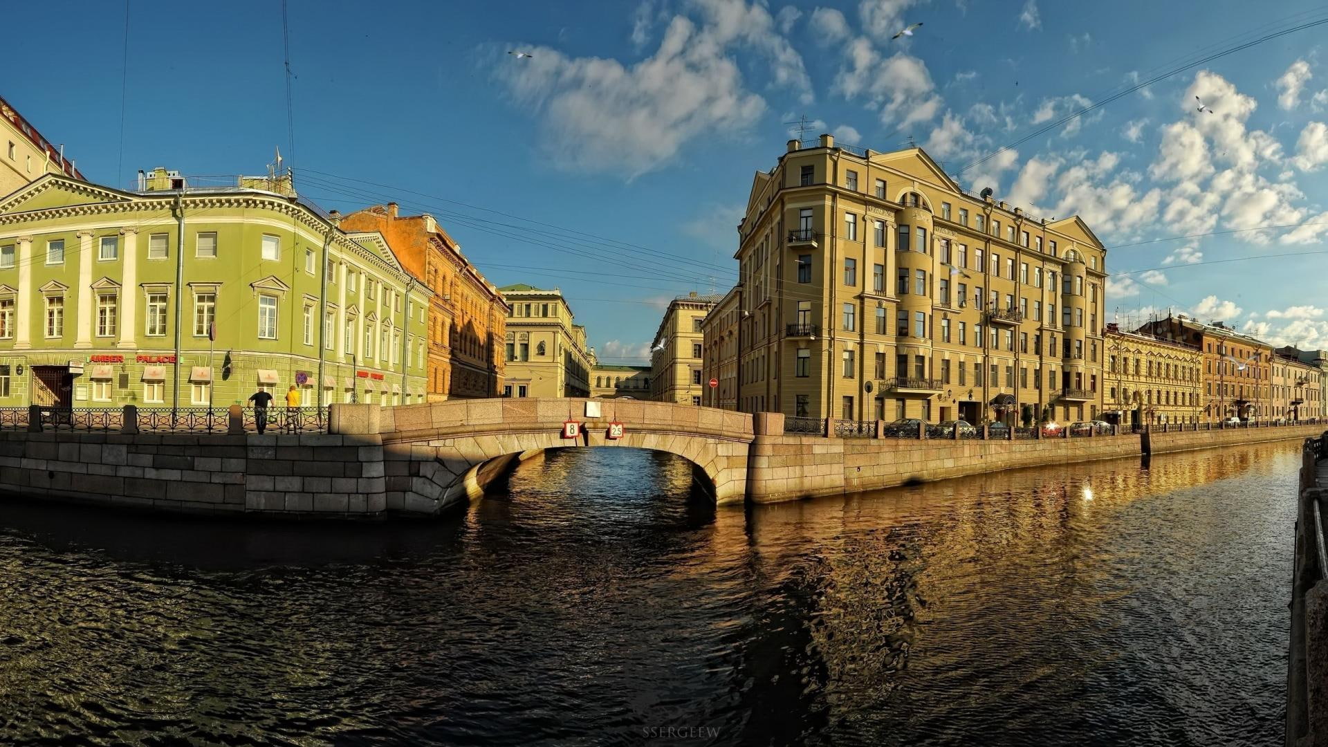 Neva River In St. Petersburg Russia, bridge, riverfront, buildings