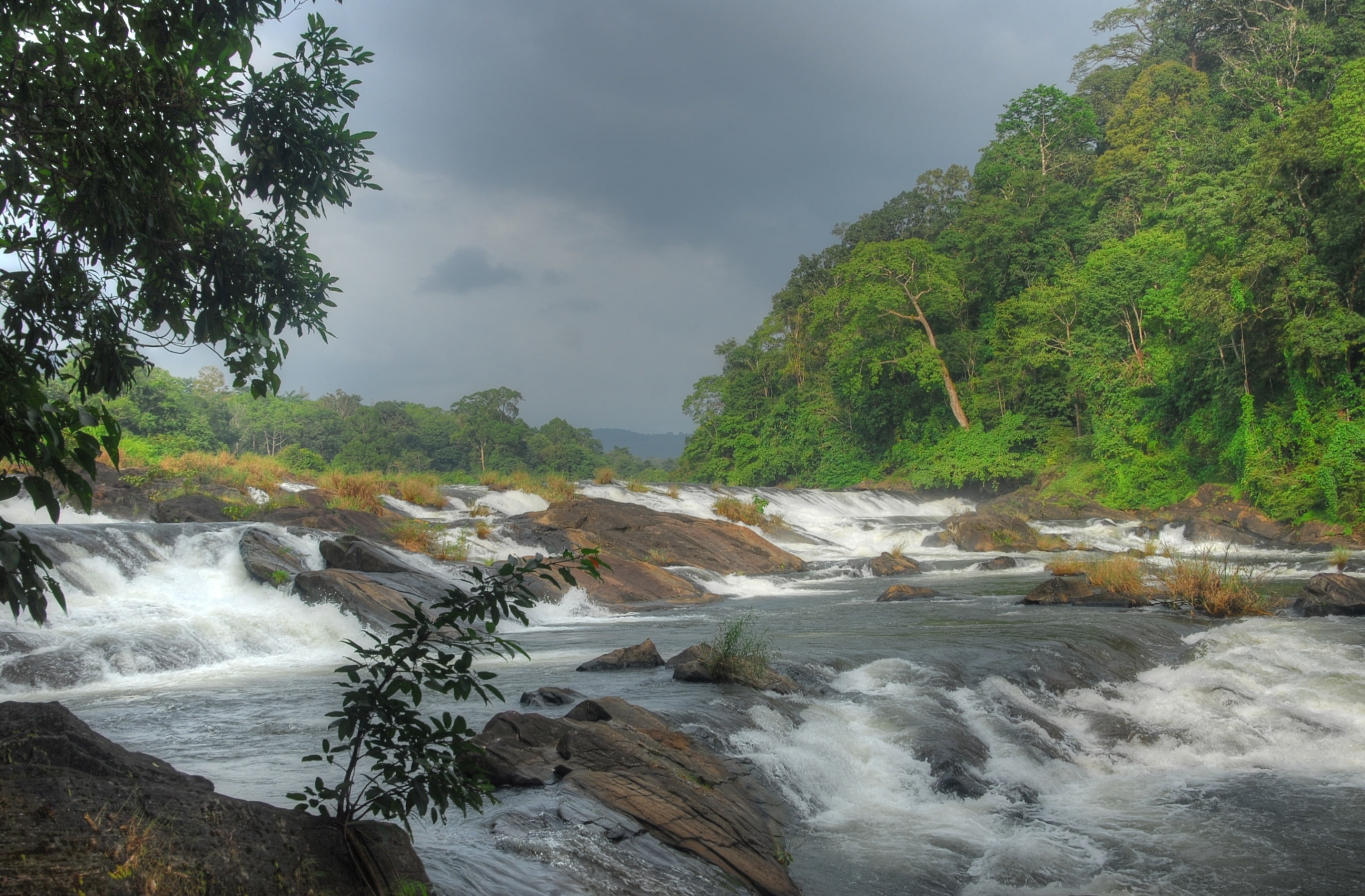 Vazhachal Falls, cascade waterfalls, Asia, India, kerala, Athirappilly