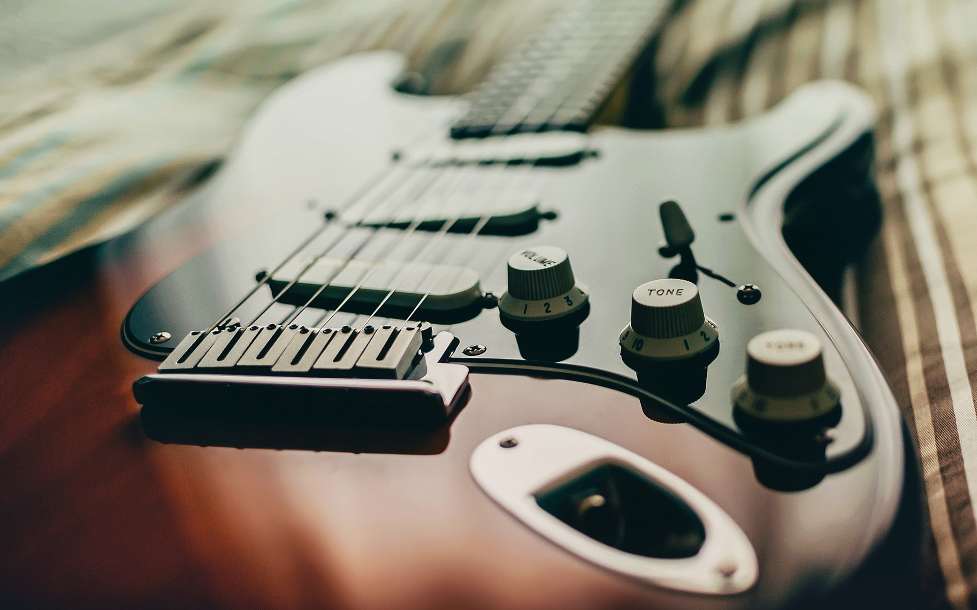 guitar, knobs, macro