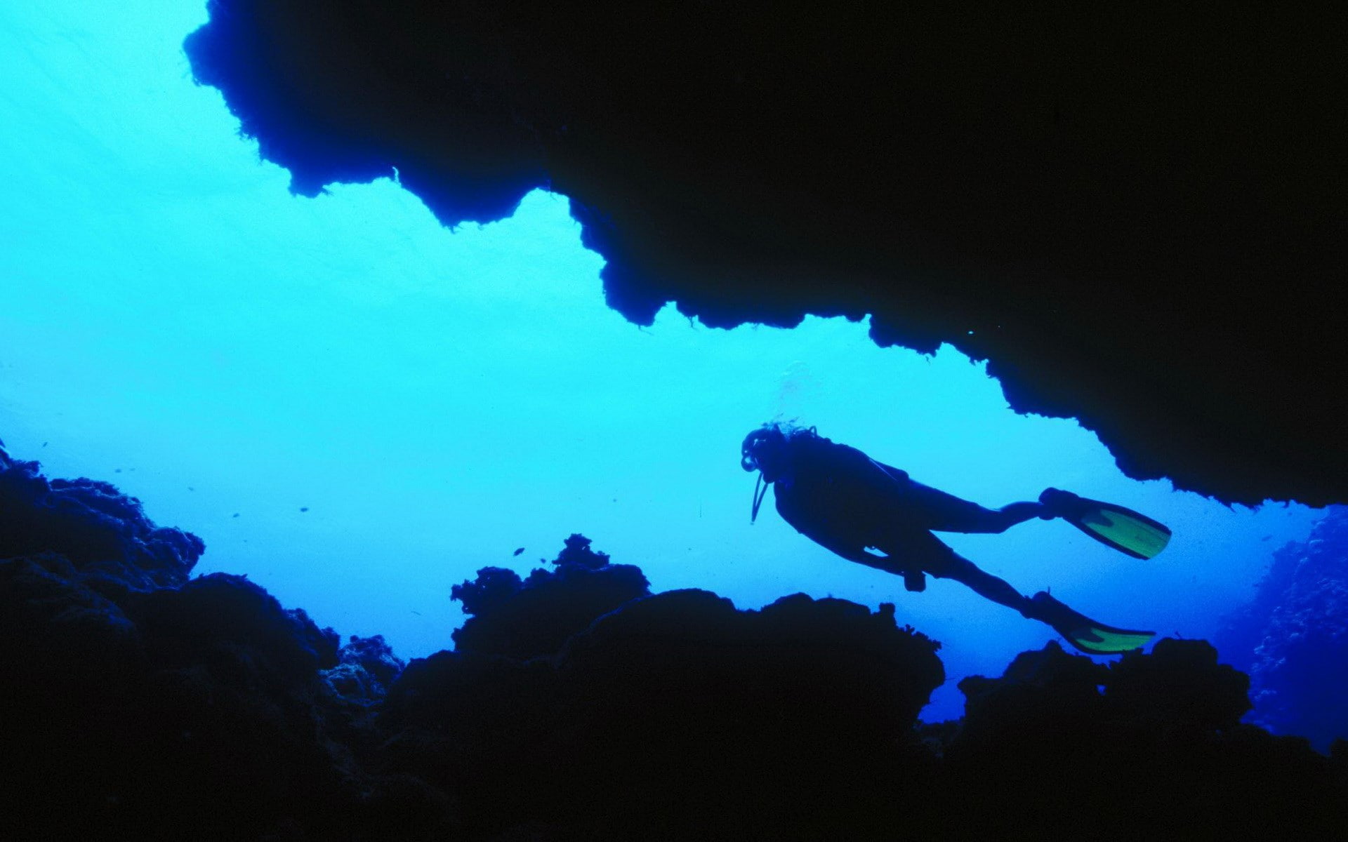 diving