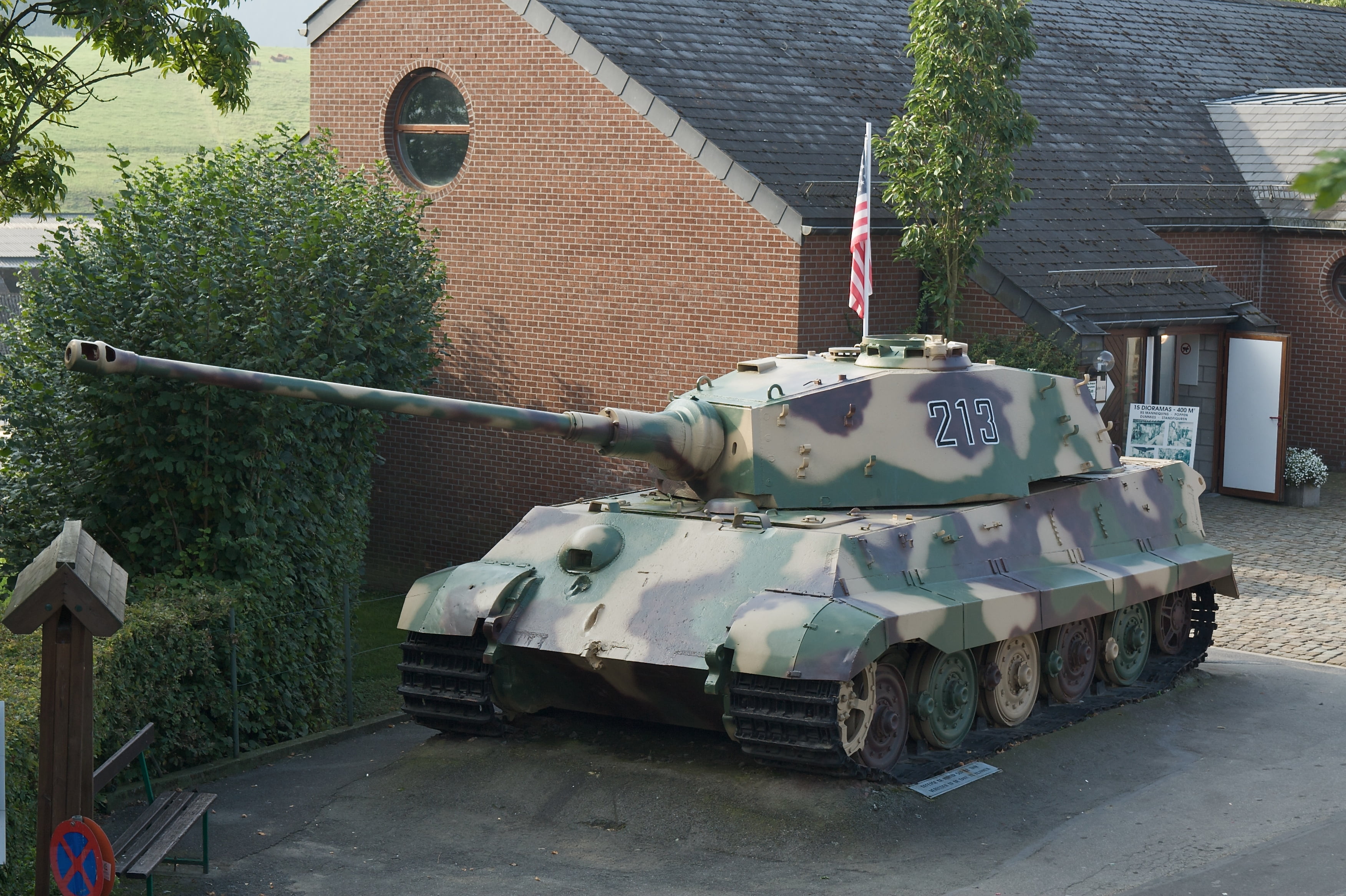 beige and green camouflage battle tank, Belgium, The second world war