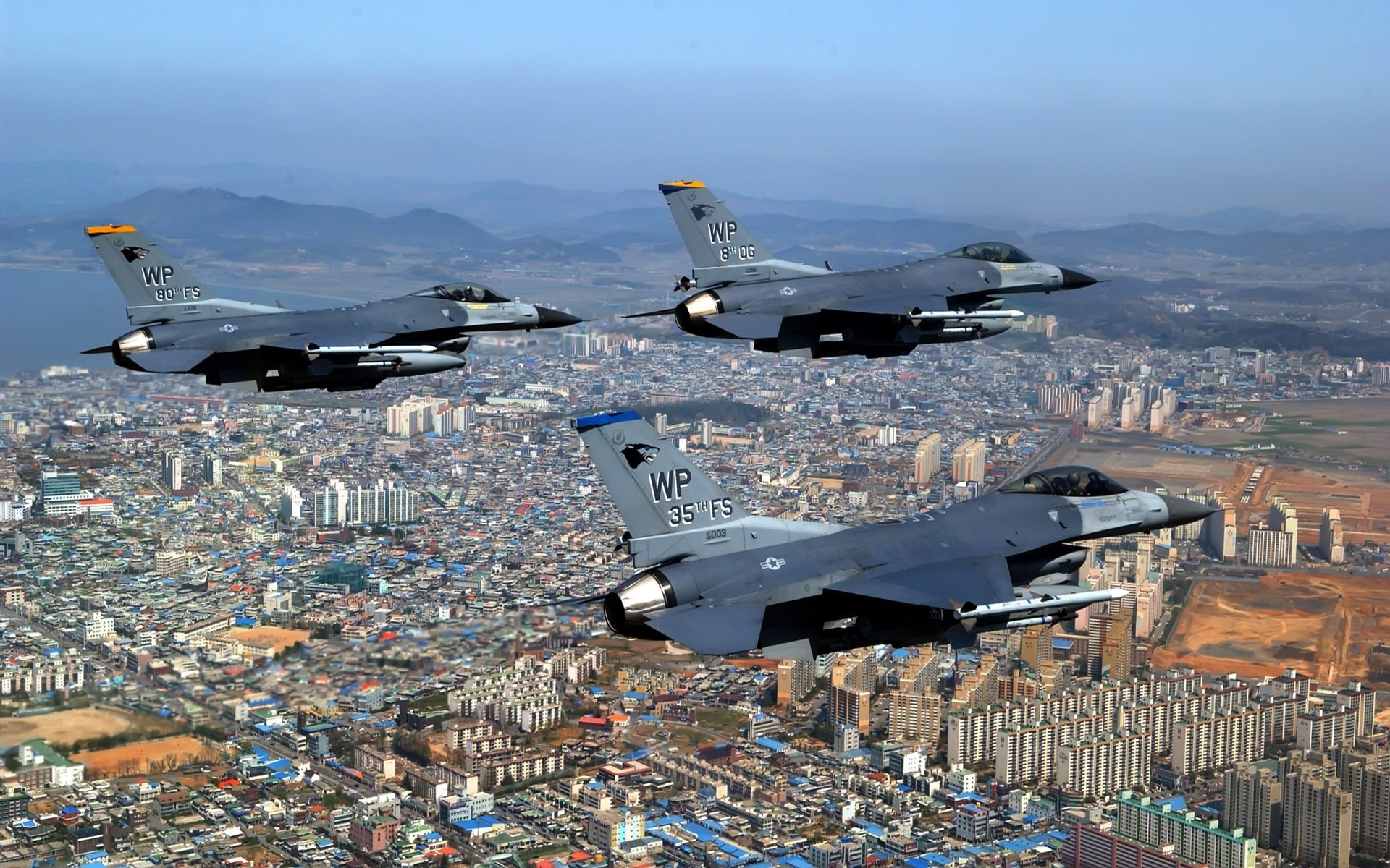 Fighter flight queue