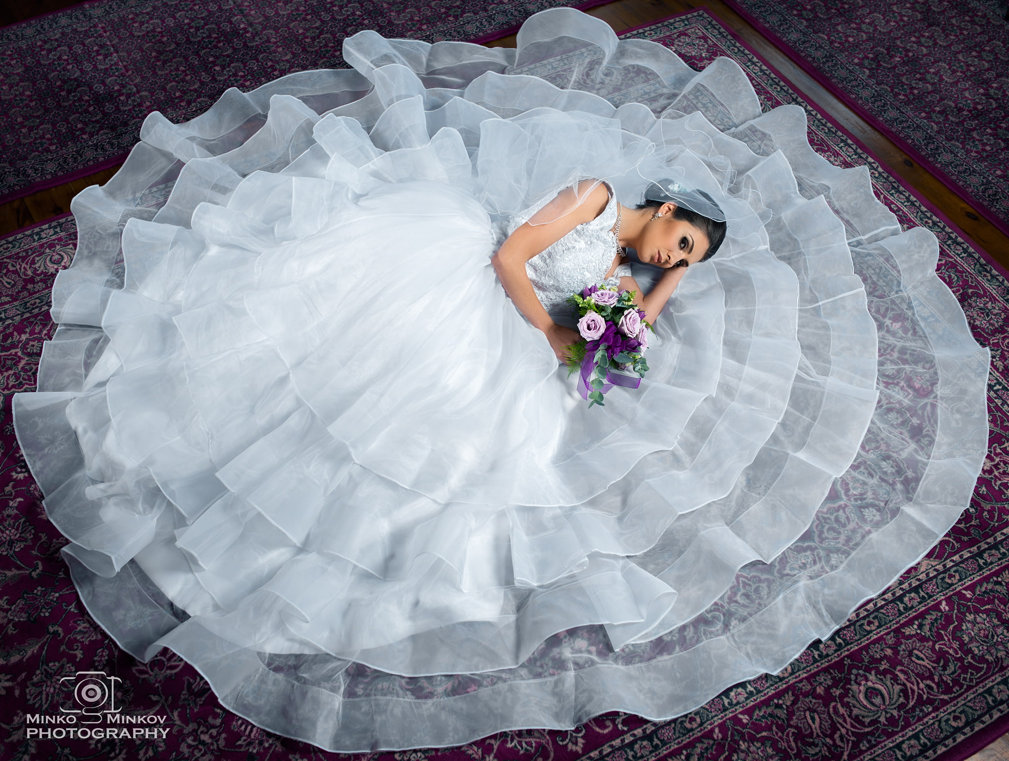 Minko Minkov, flowers, bouquets, white dress, frock, brides