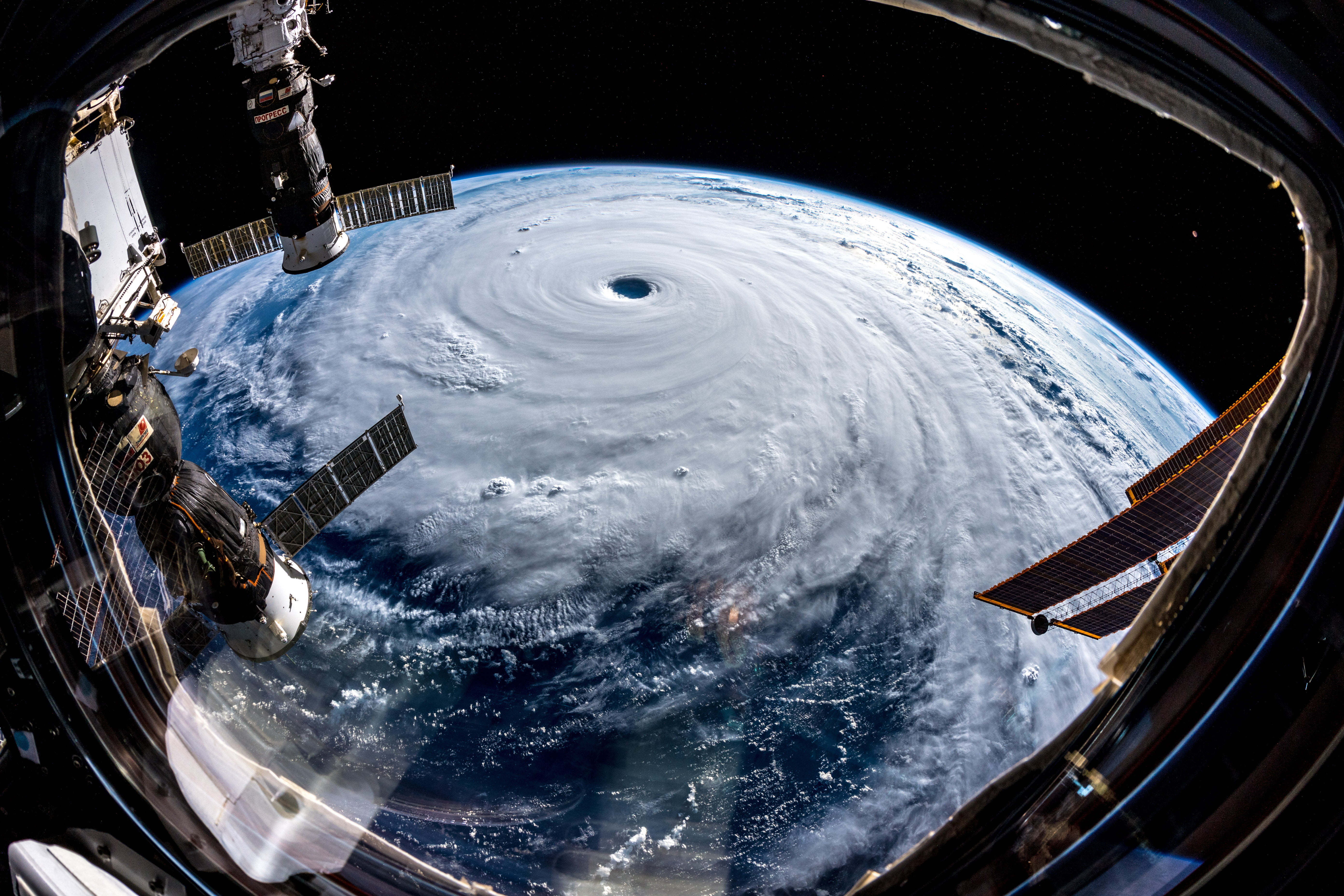 white clouds, Alexander Gerst, hurricane, Typhoon, cyclone, spiral