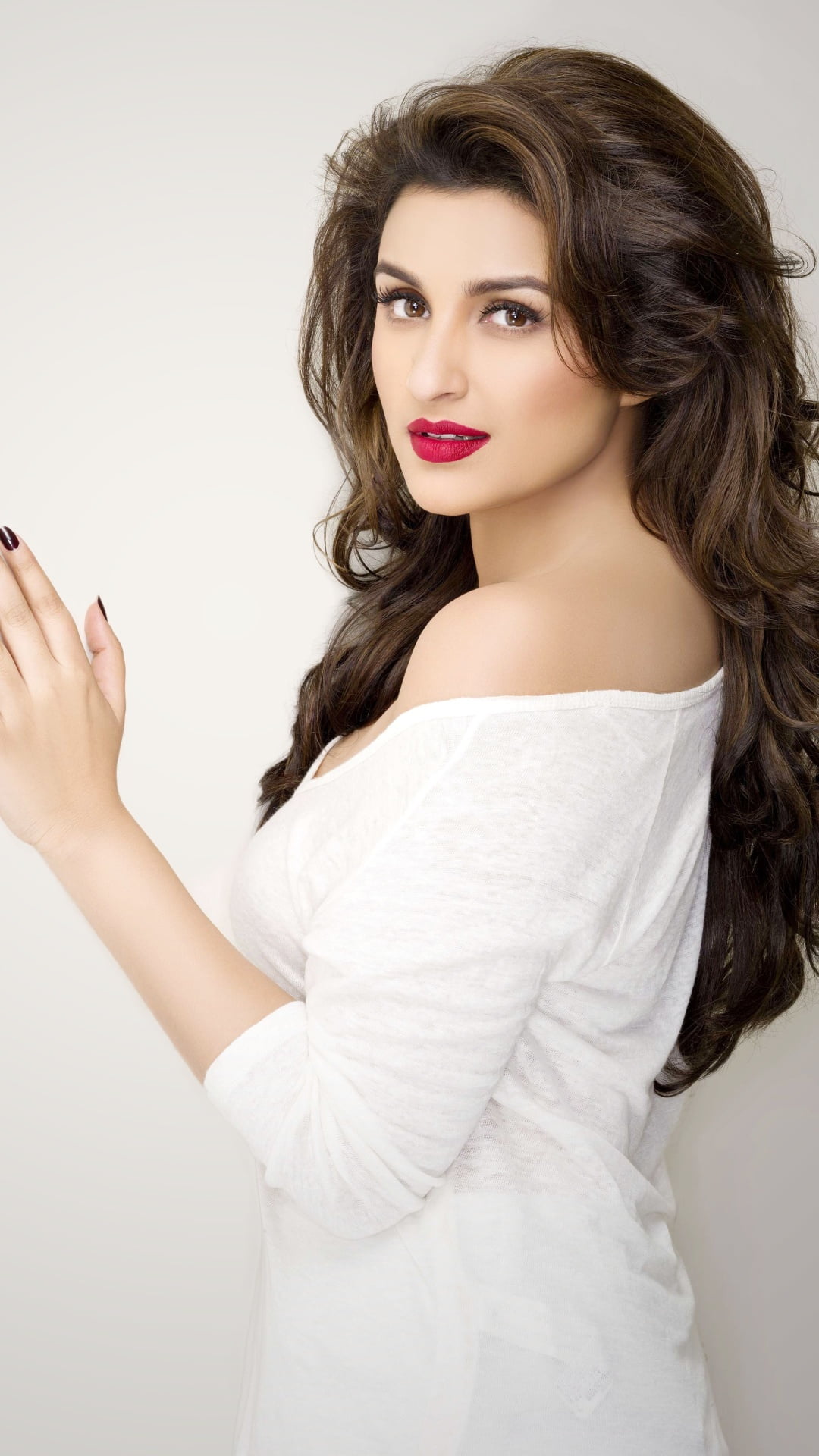 Parineeti Chopra Red Lips, women's white off-shoulder shirt, Female Celebrities