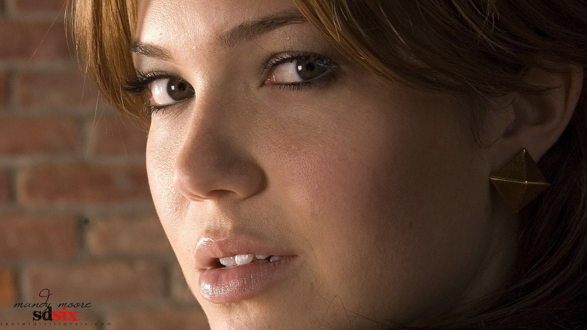 mandy, moore
