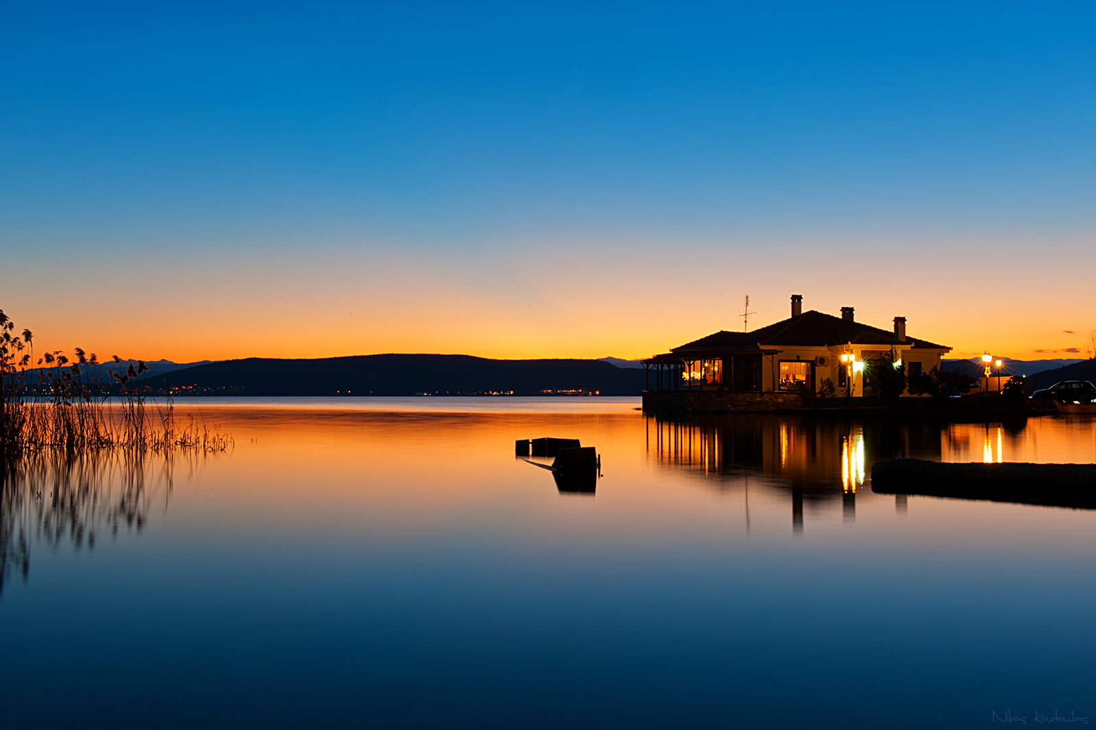 silhouette of house beside the body of water, Calmness, καστοριά