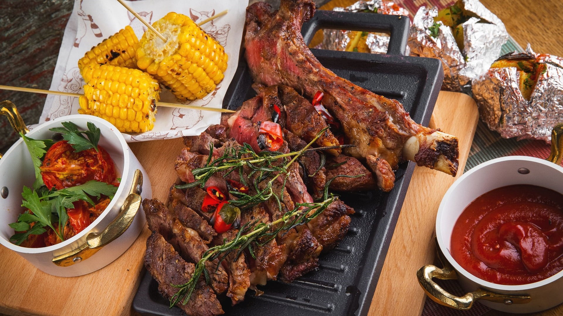 barbecue, meat, mixed grill, grillades, animal source foods
