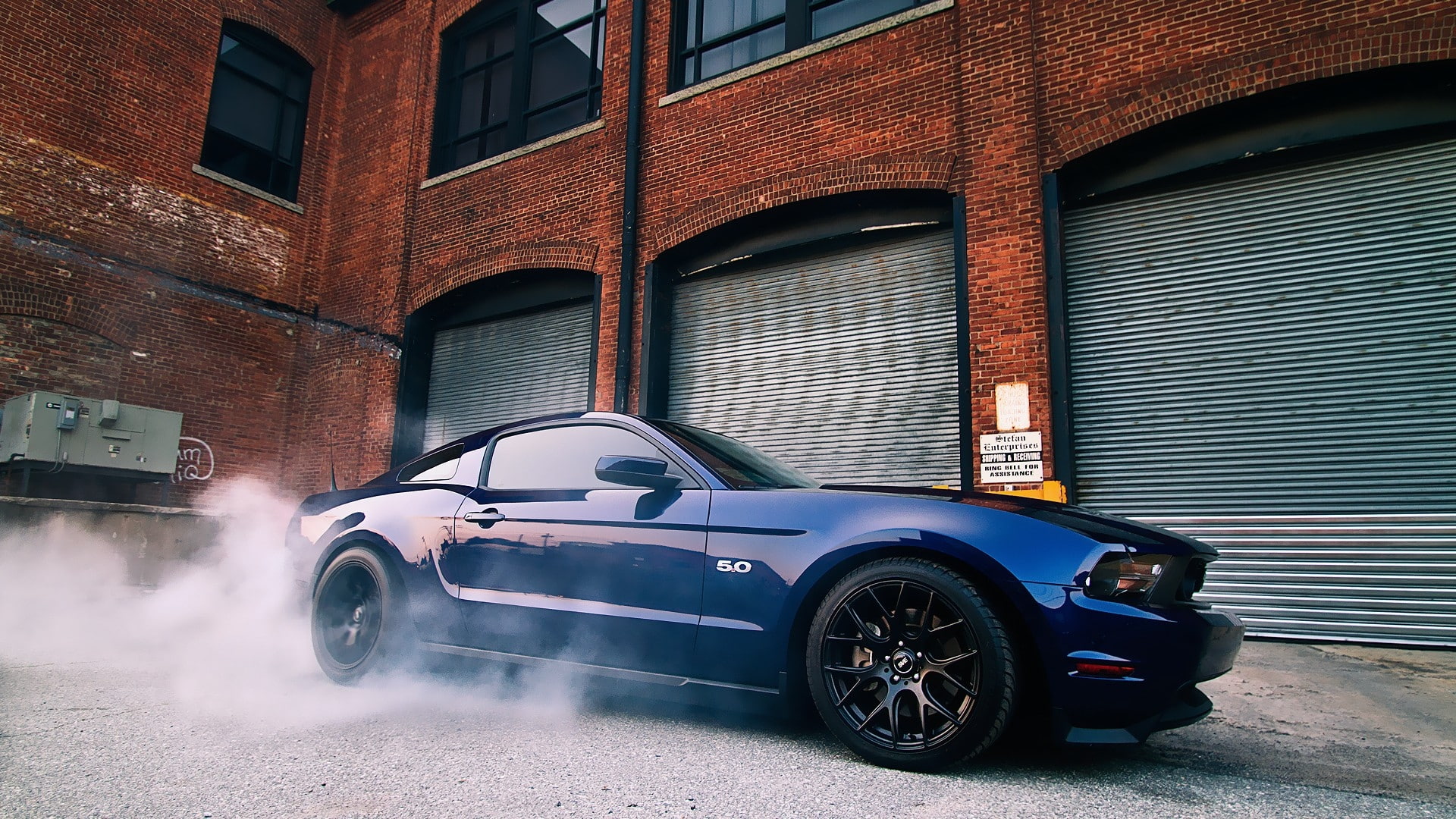 cars ford muscle cars ford mustang burnout 1920x1080  Cars Ford HD Art