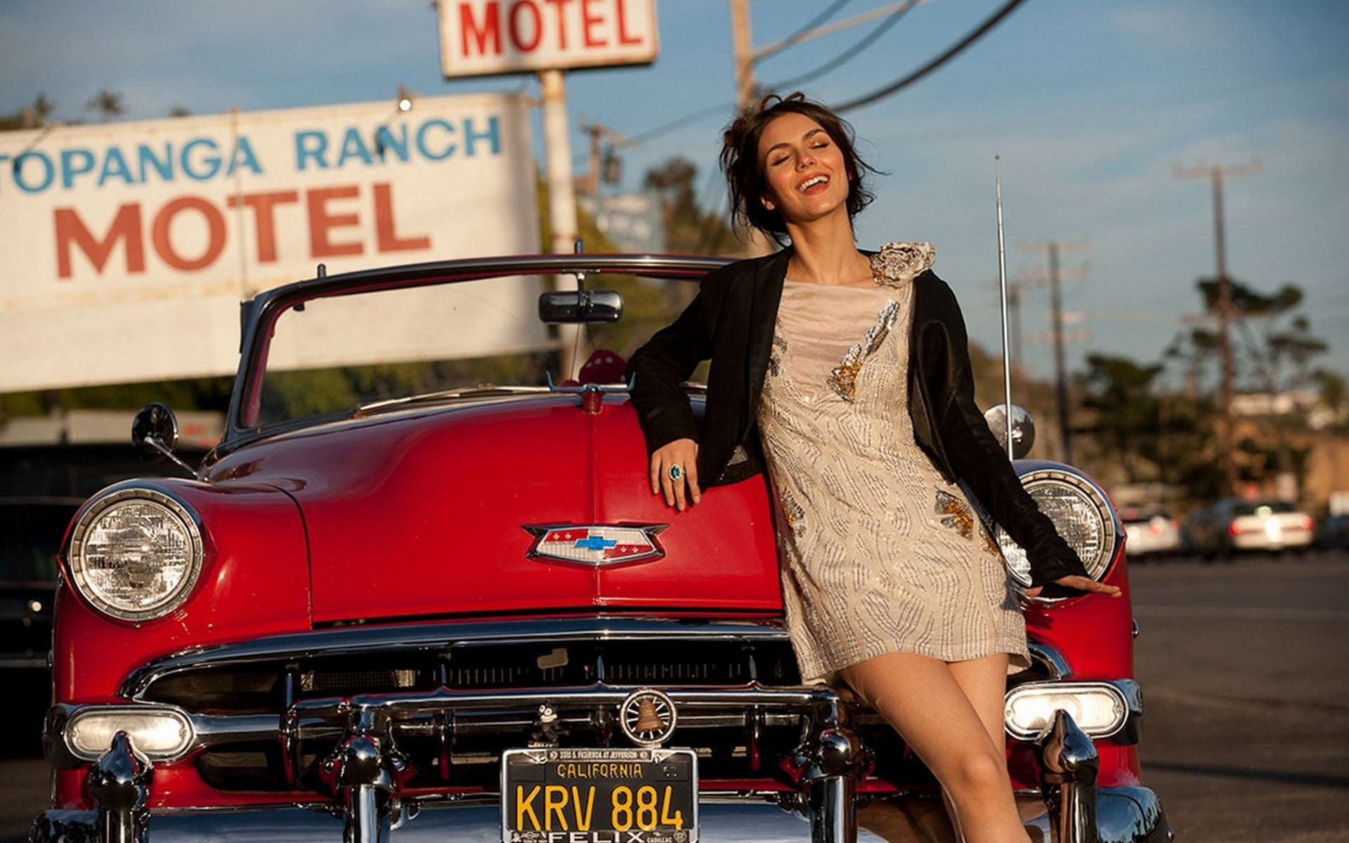 women, car, Victoria Justice, women with cars, smiling, Oldtimer