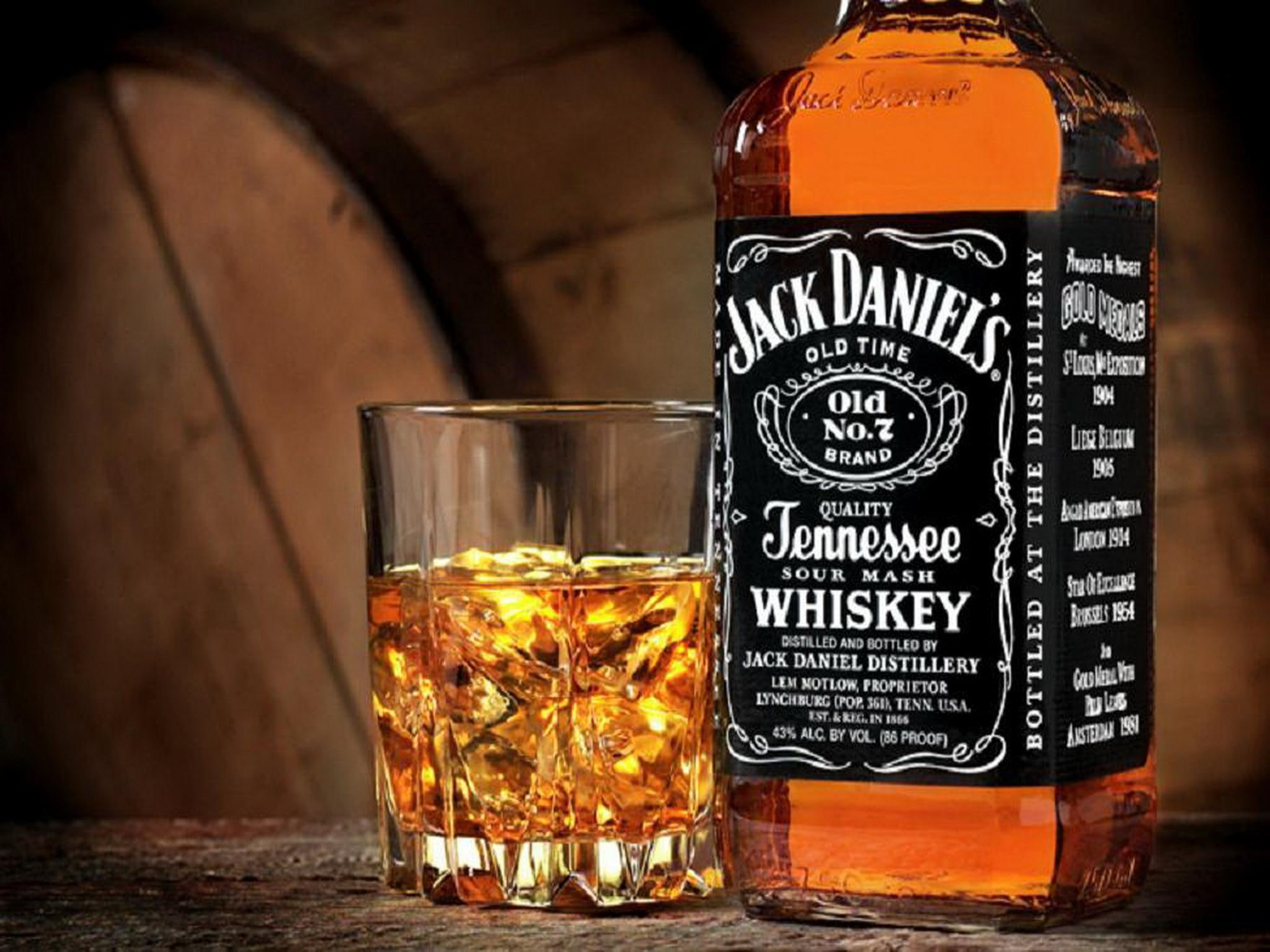 Jack Daniels, tennesse hard, alchohal, whisky, drink, yummy, 3d and abstract