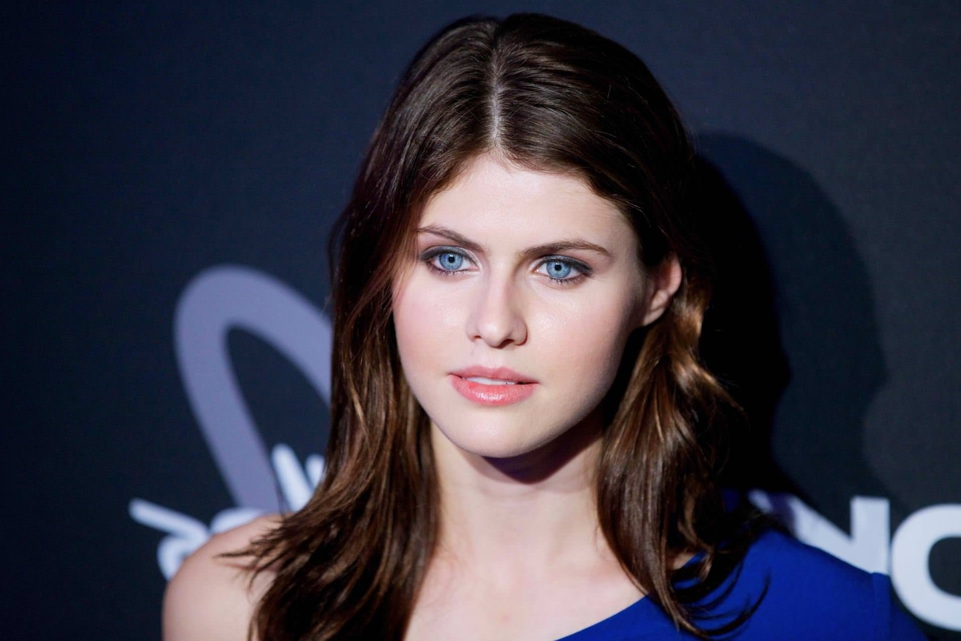 Free download | HD wallpaper: alexandra daddario, portrait, one person ...