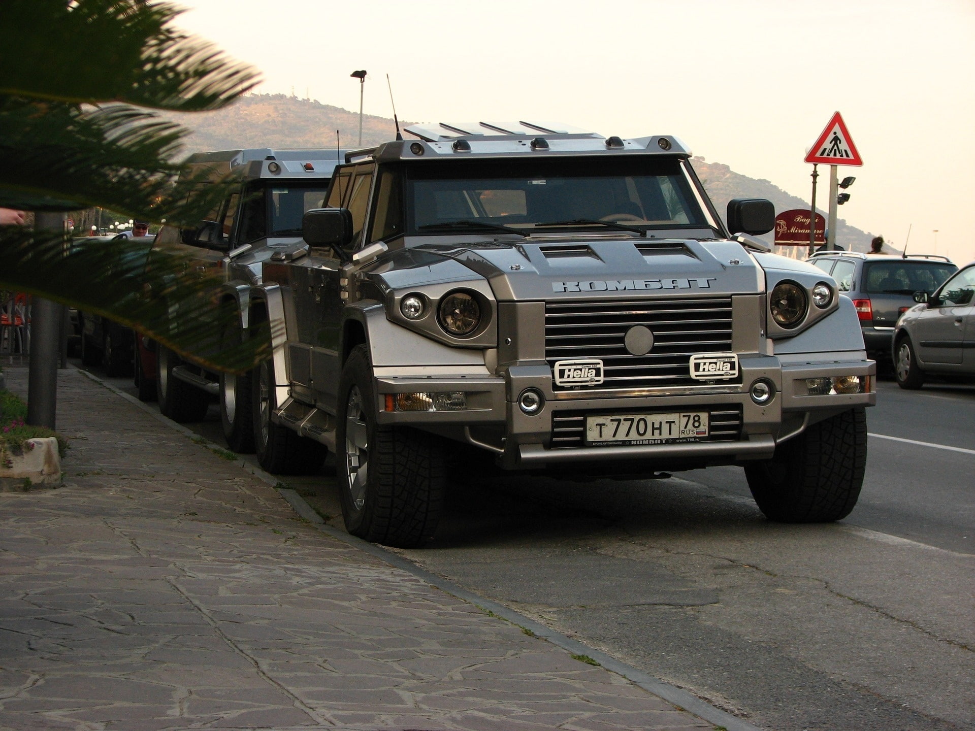 Vehicles, Kombat