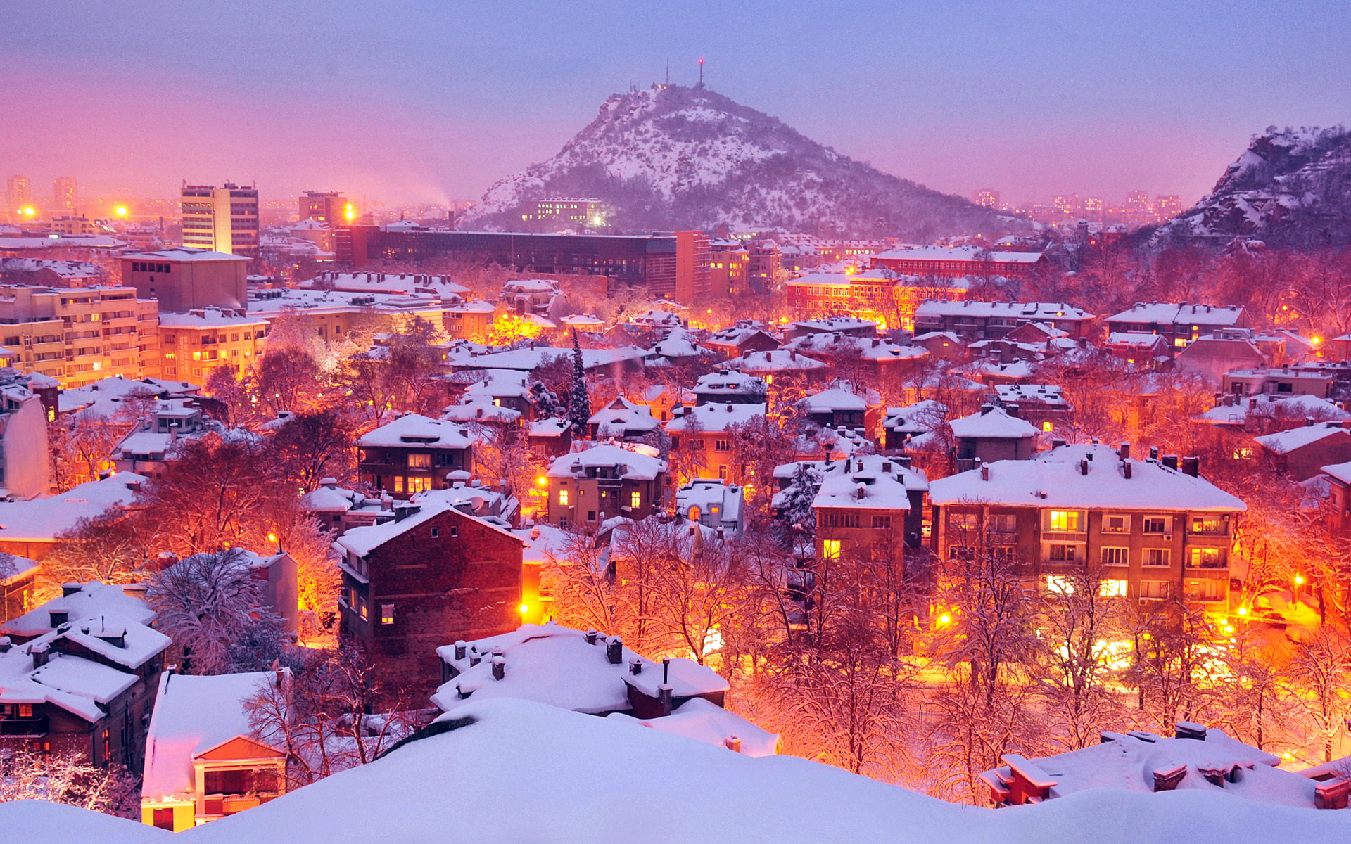 snow-covered houses, winter, light, trees, the city, lights, mountain