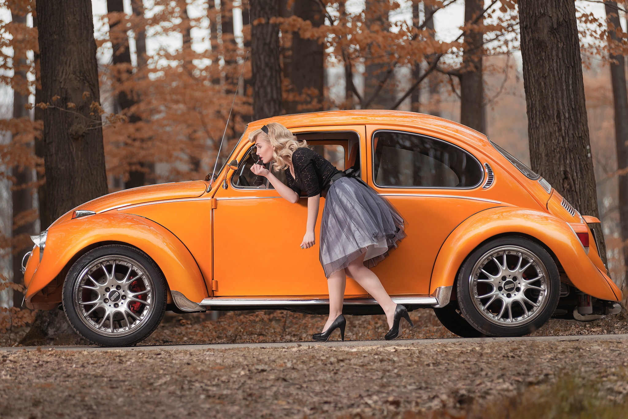 orange Volkswagen Beetle coupe, autumn, girl, pose, blonde, car