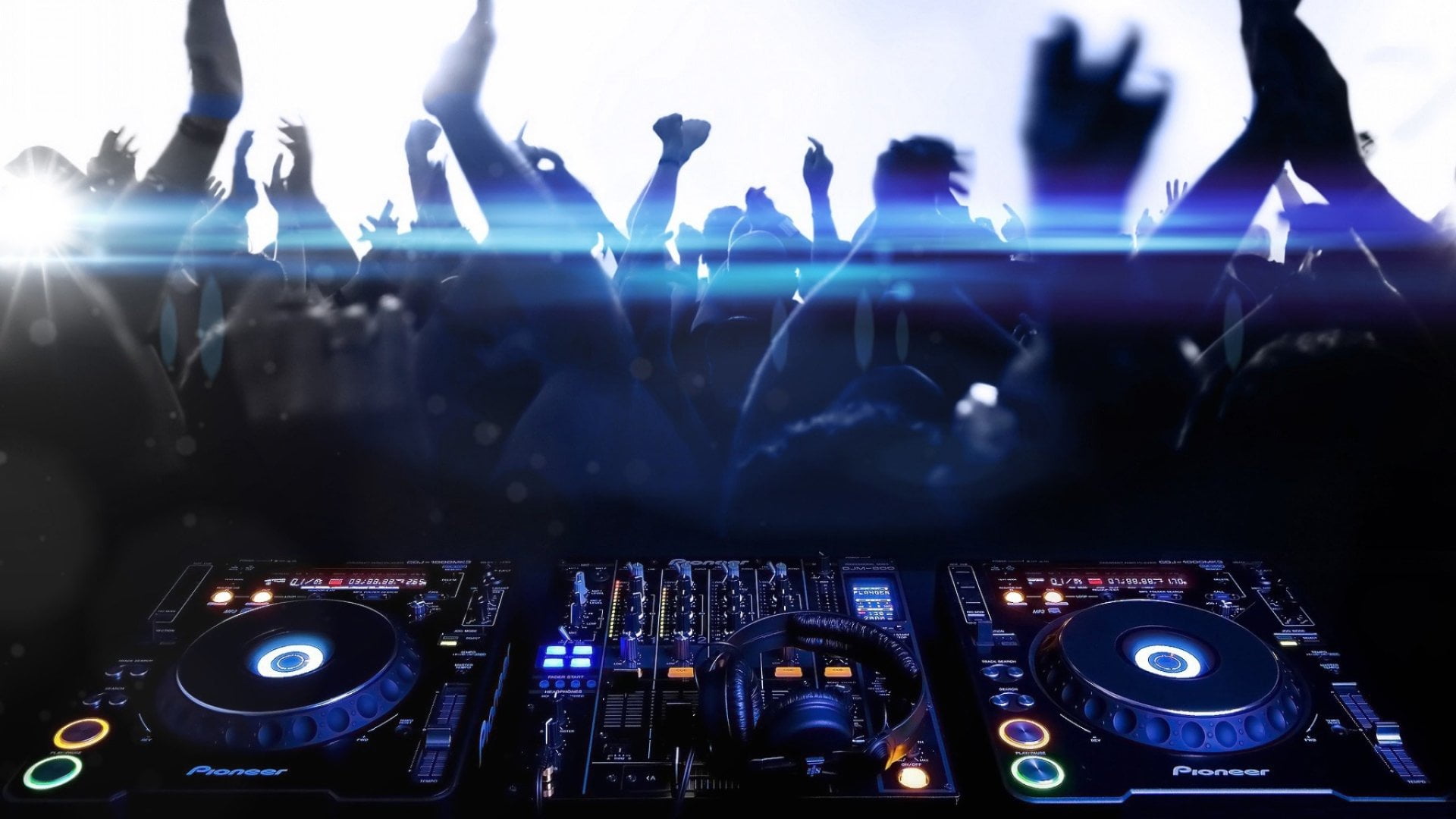black DJ controller, Dance, Dancing, Headphones, Music, People