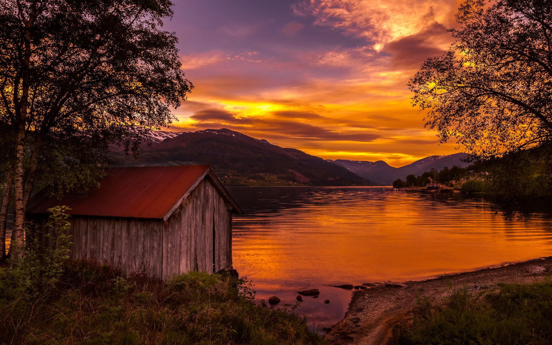 Norway, nature landscape, lake, sunset, trees, wood house