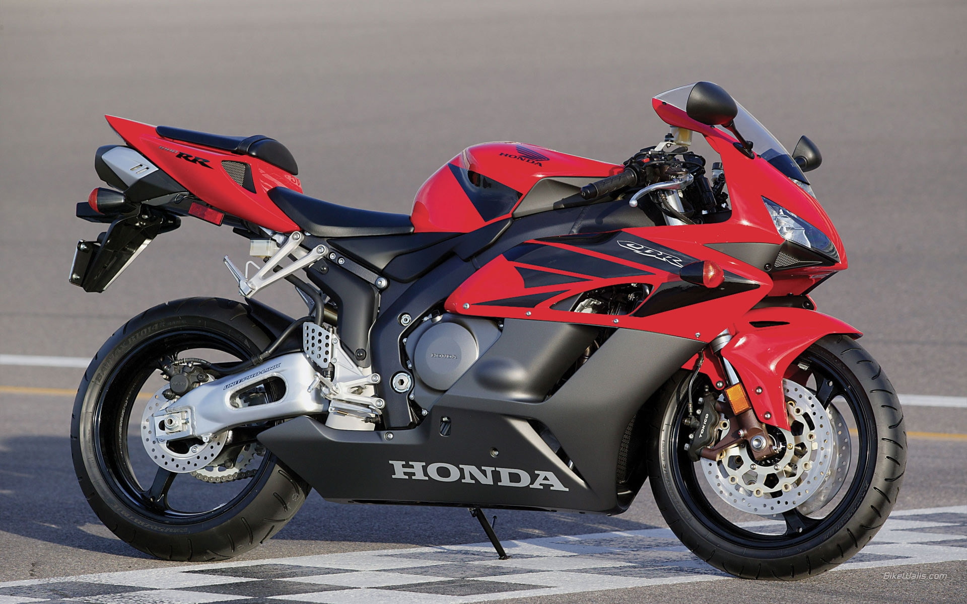 Gorgeous Honda CBR1000rr, red and black honda street sport motorcycle
